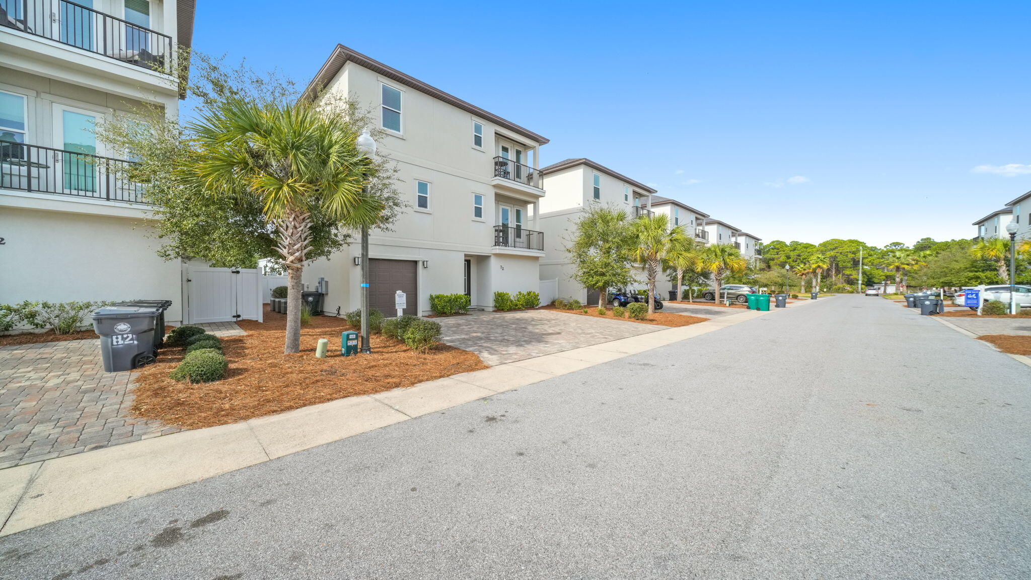 Hidden Palms - Residential