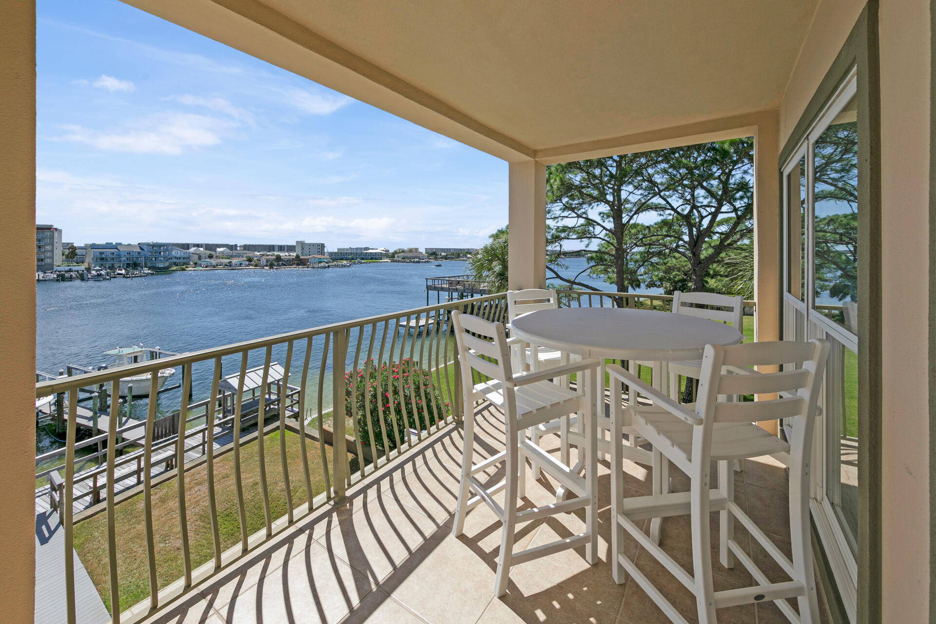 SAILWATCH LANDING - Residential