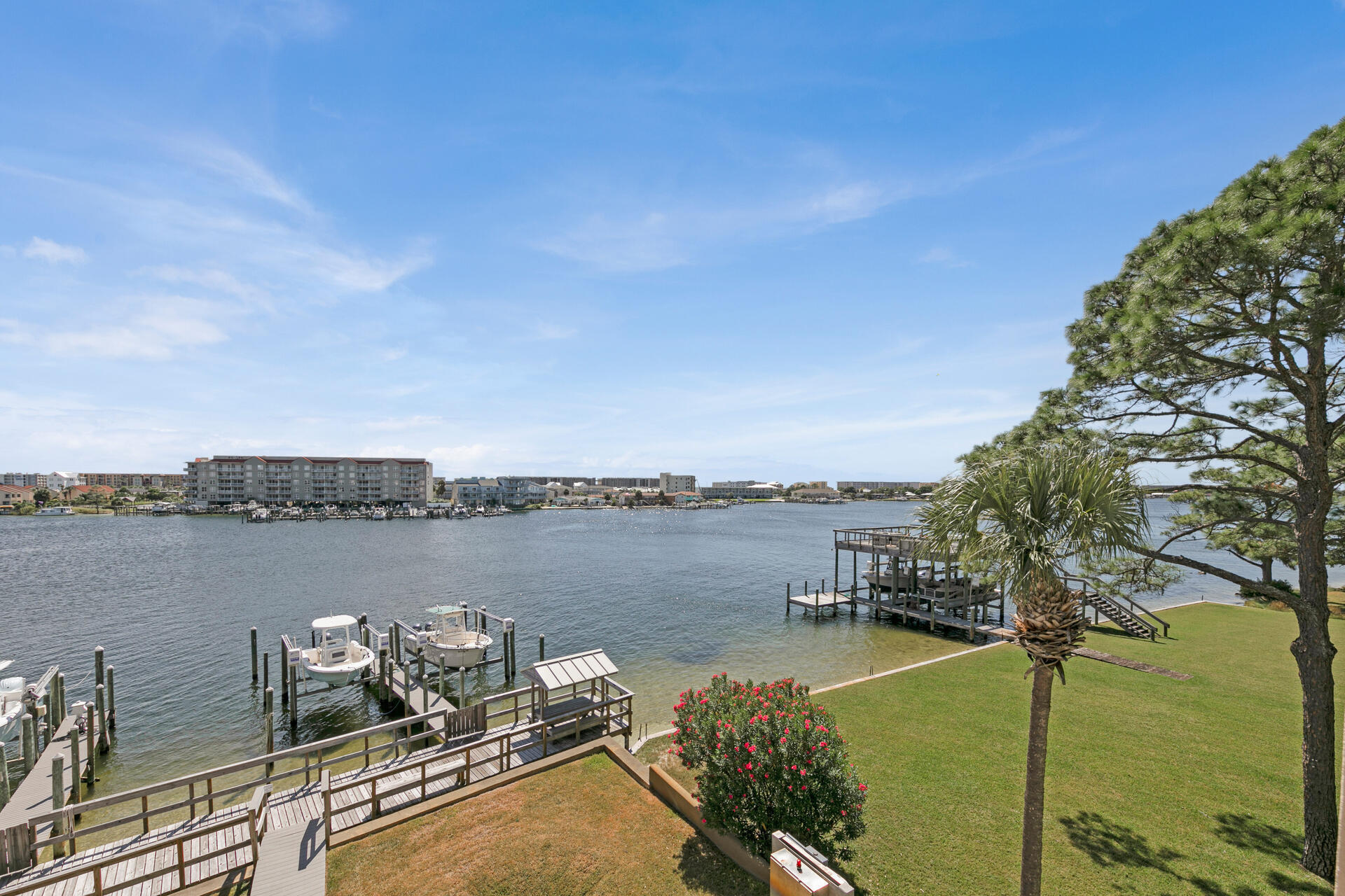 SAILWATCH LANDING - Residential