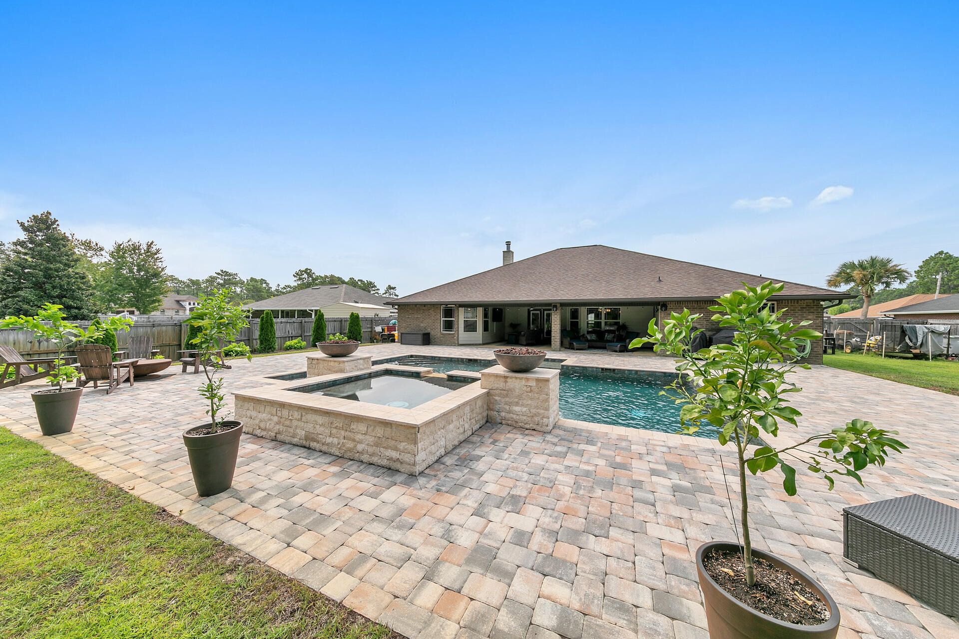 HOLLEY BY THE SEA - Residential