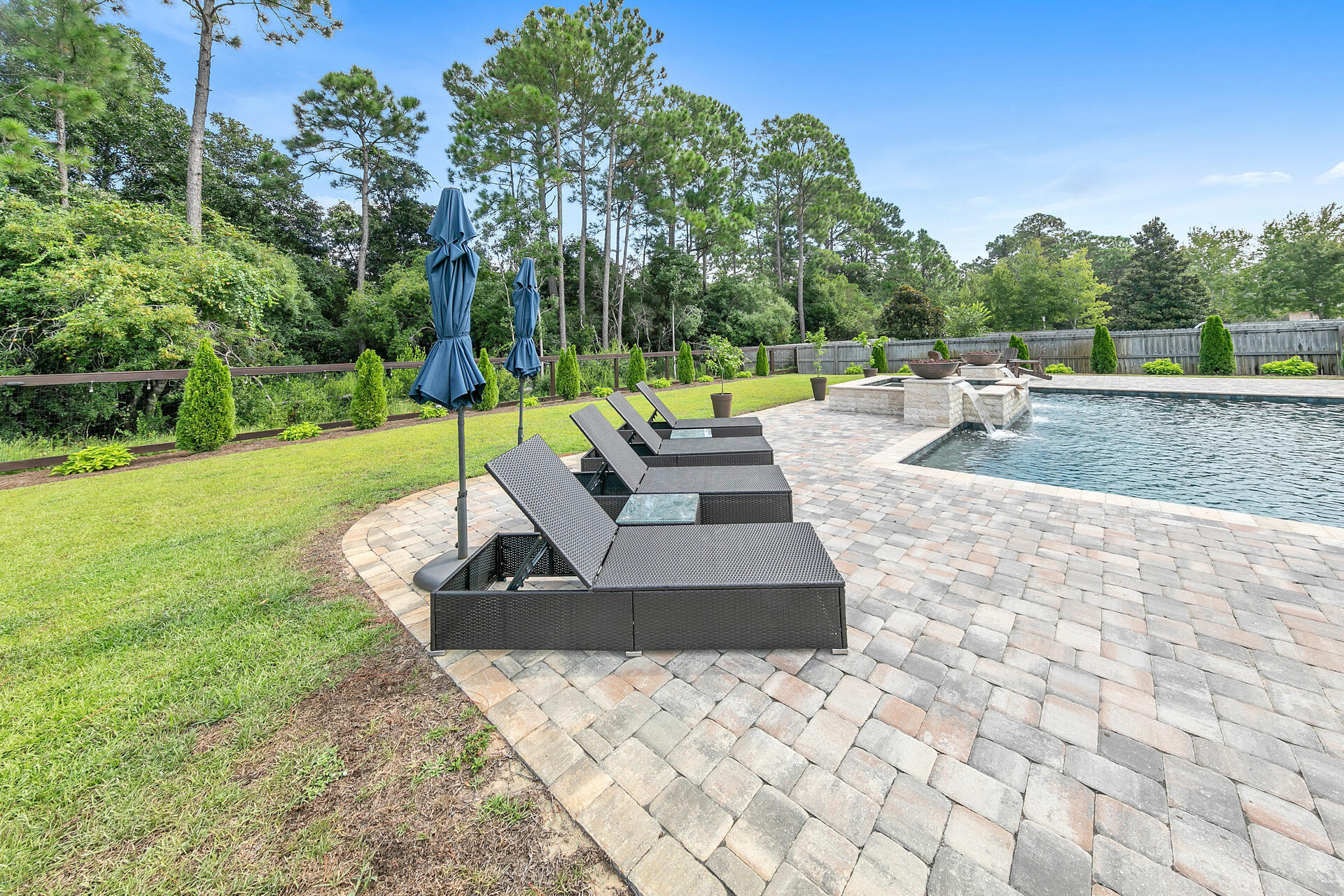 HOLLEY BY THE SEA - Residential