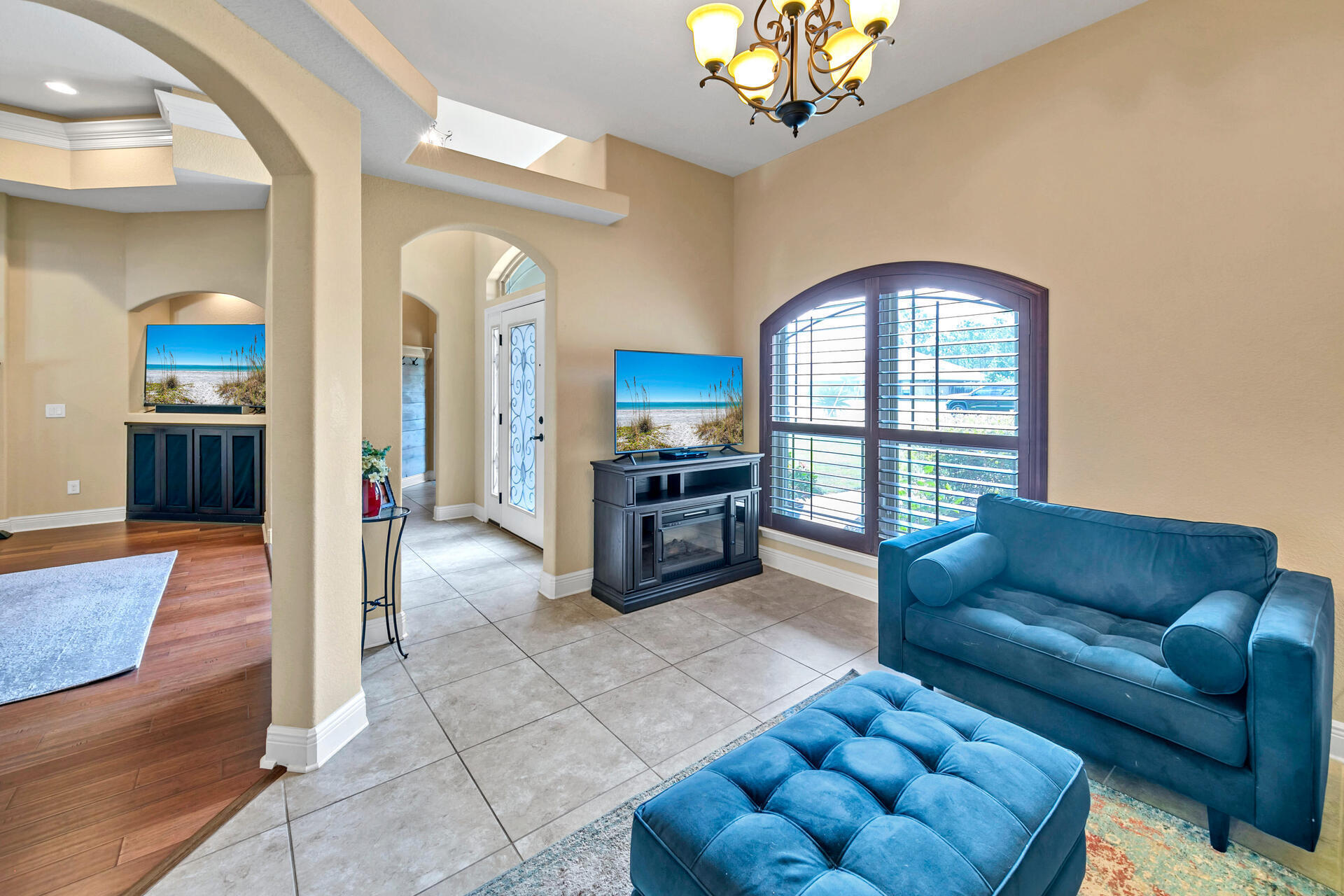 HOLLEY BY THE SEA - Residential