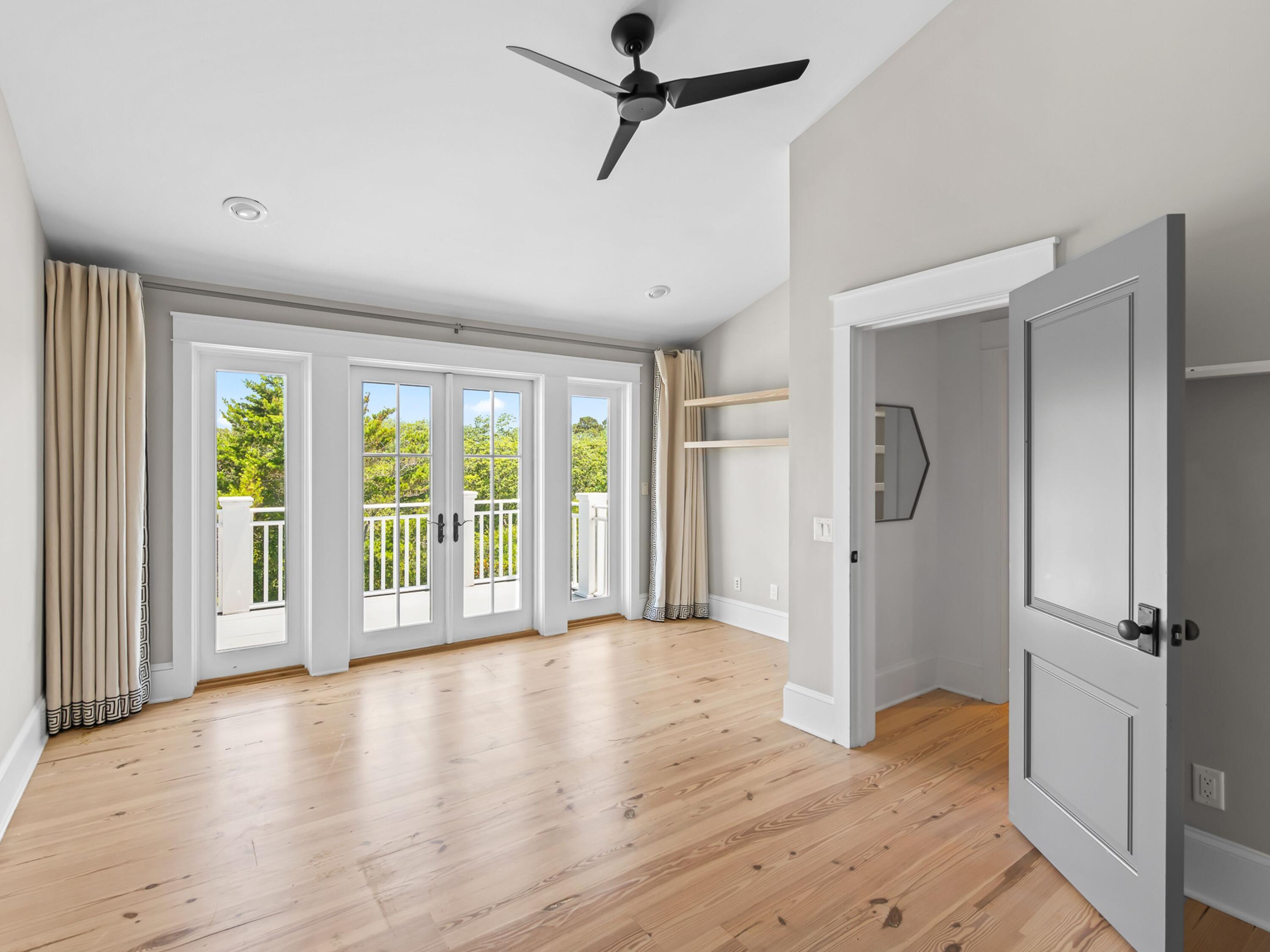 RETREAT THE - Residential