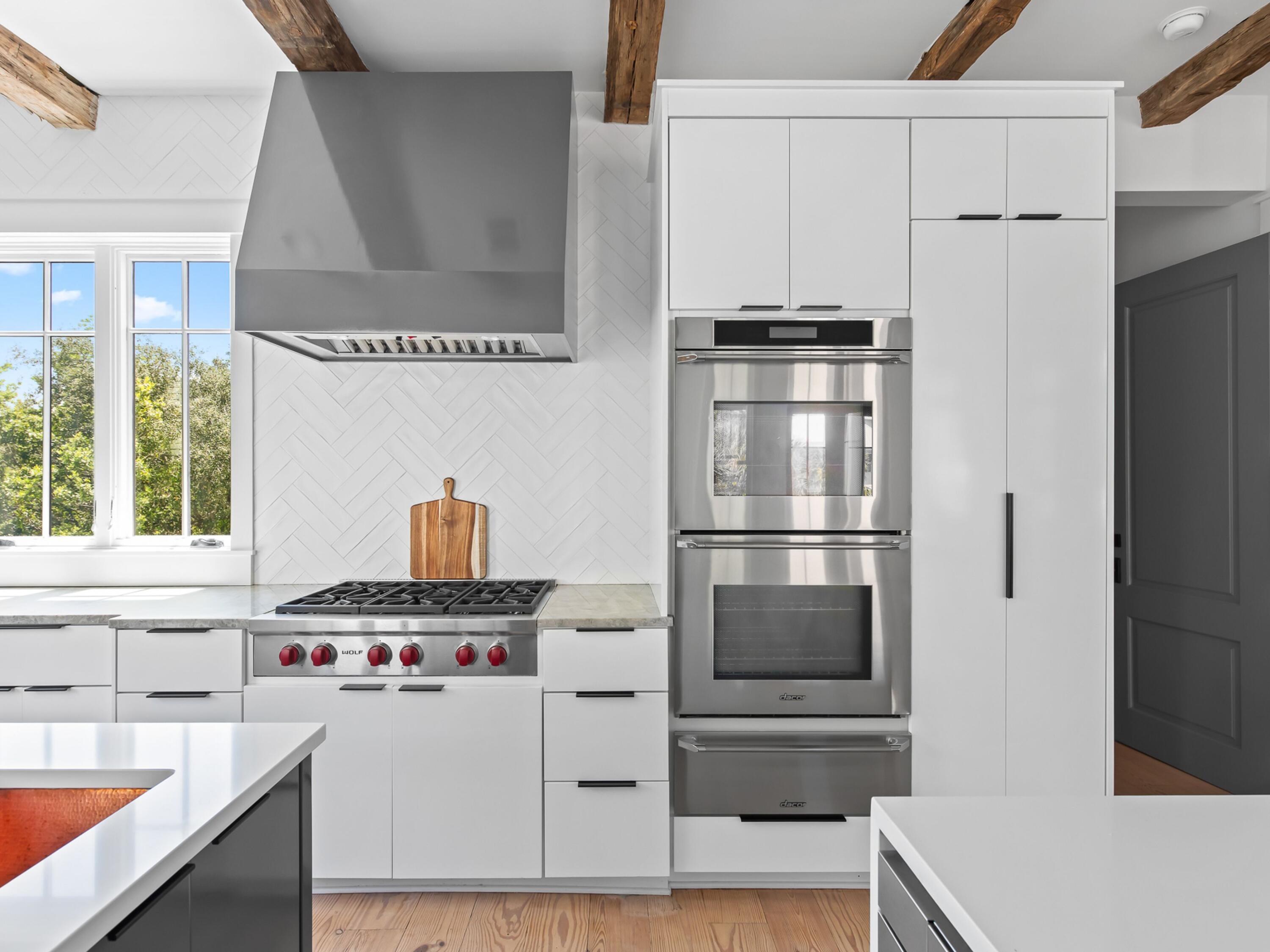 RETREAT THE - Residential