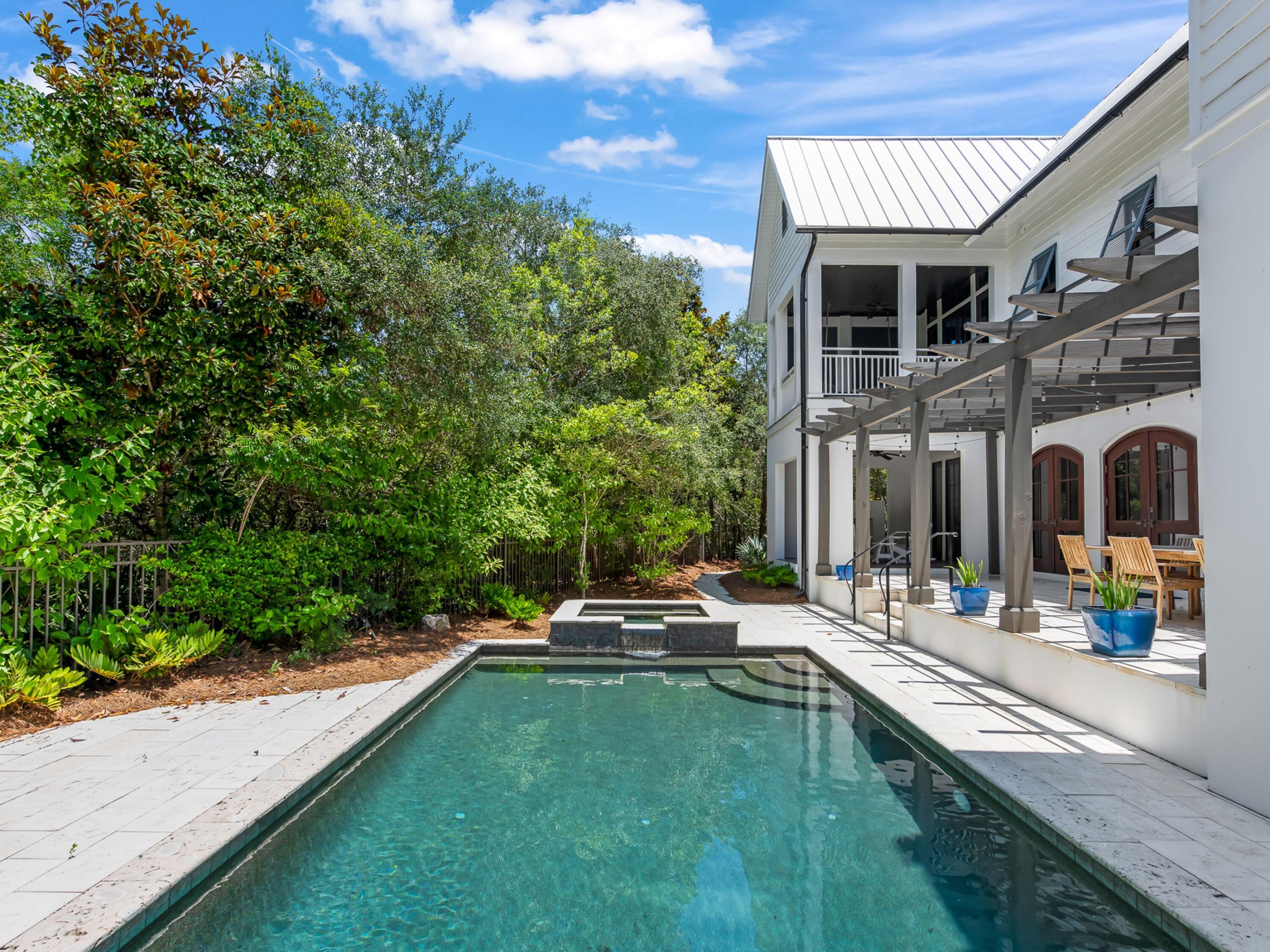 RETREAT THE - Residential