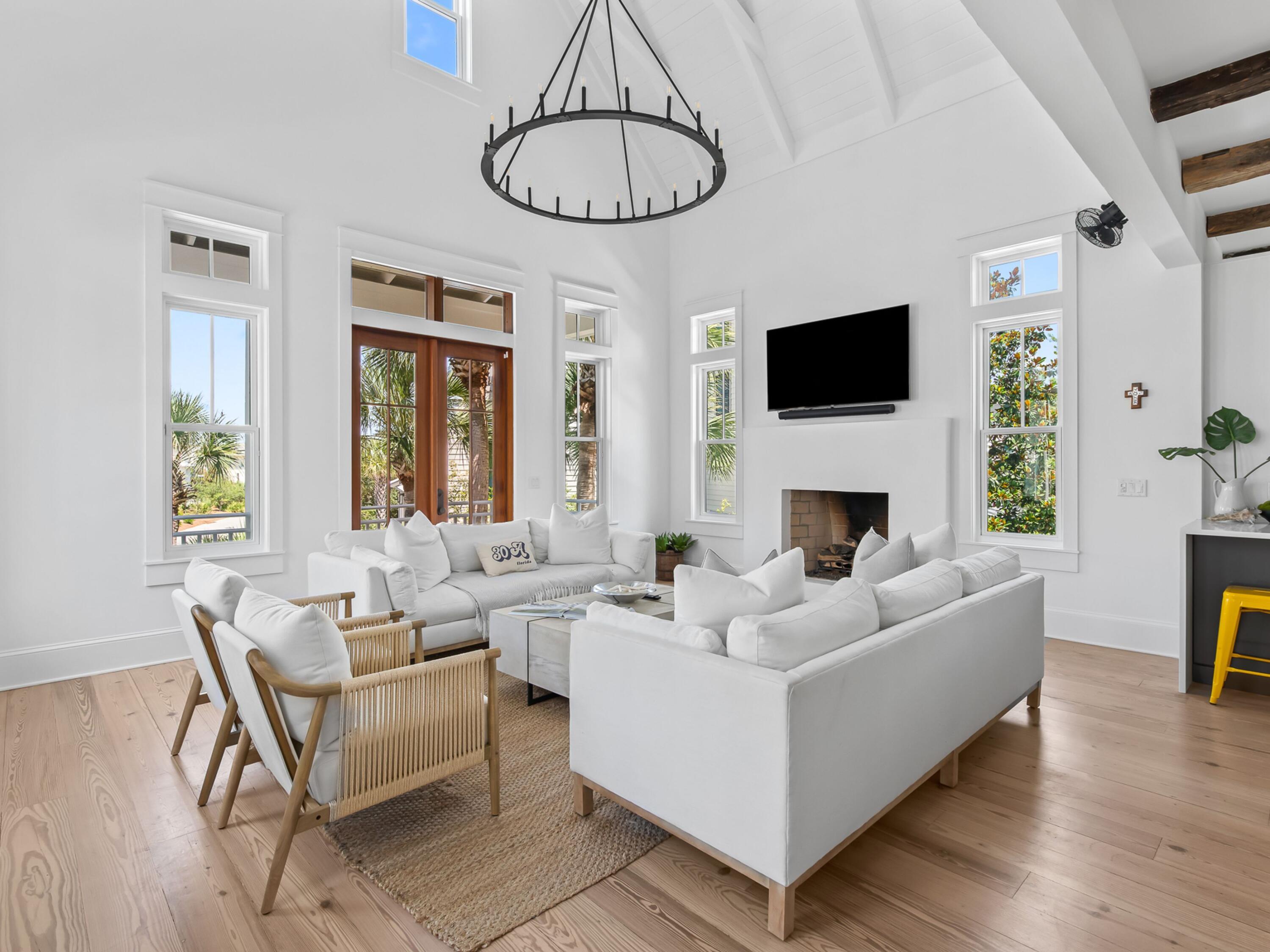 RETREAT THE - Residential