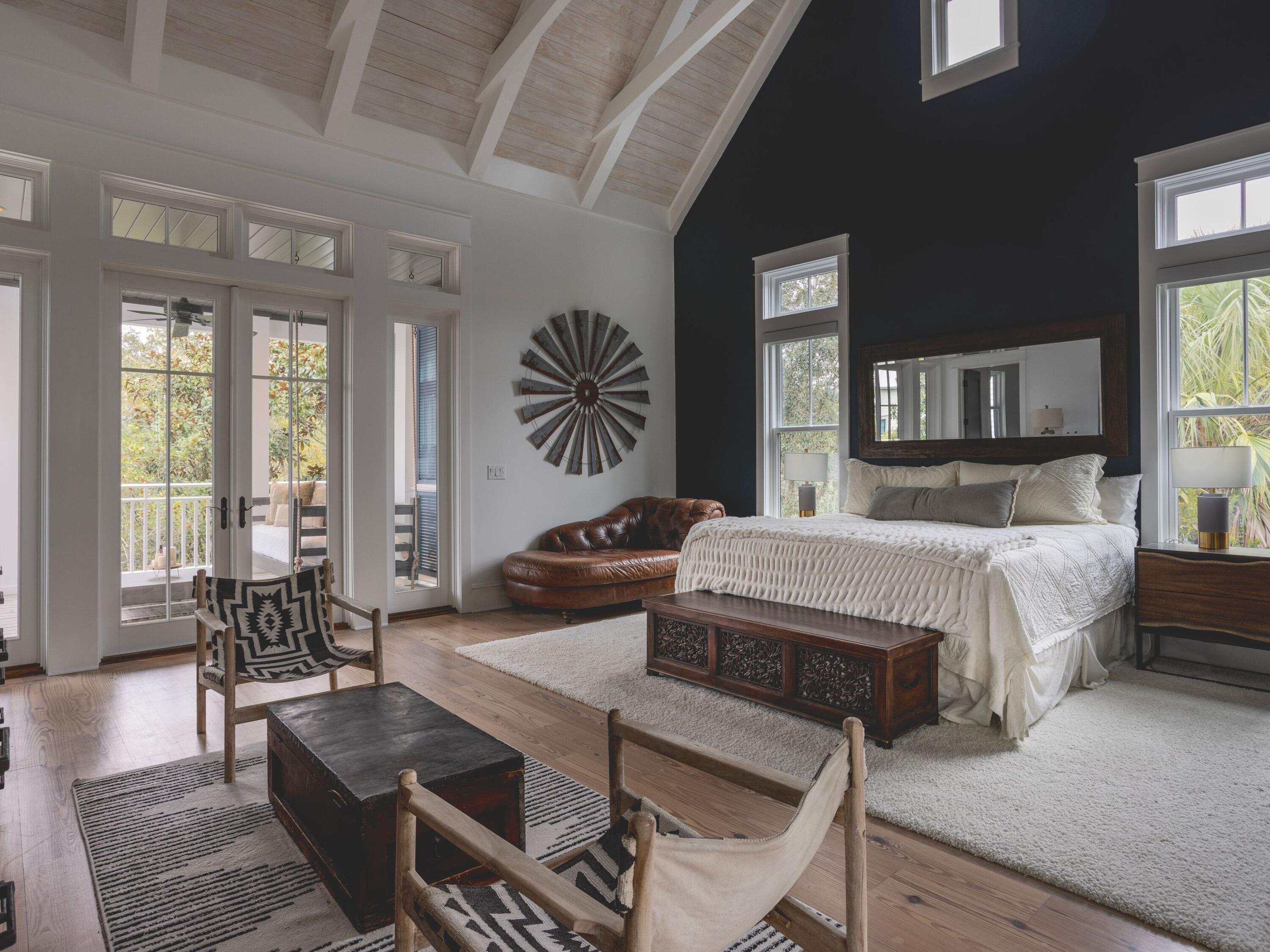 RETREAT THE - Residential