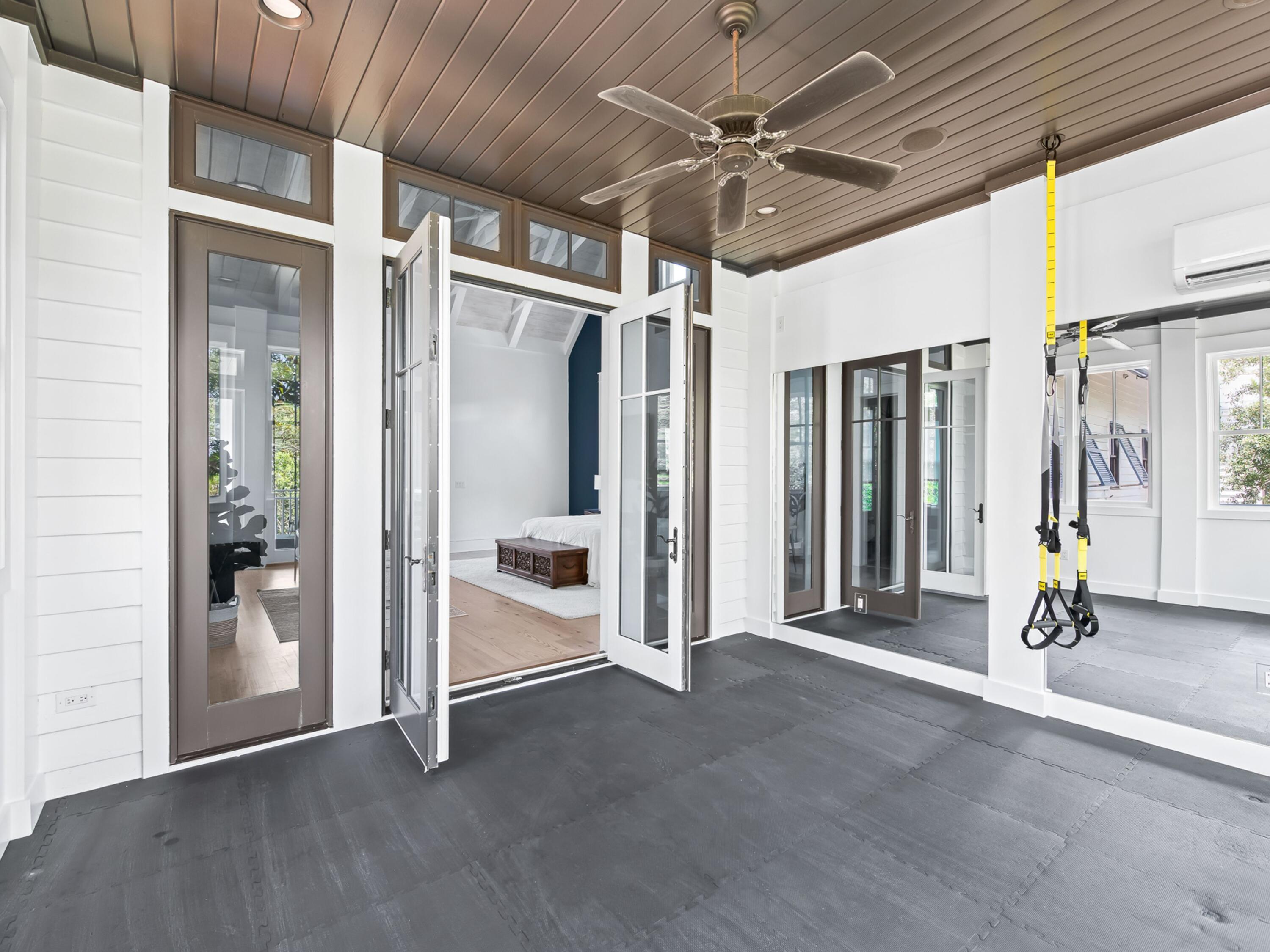 RETREAT THE - Residential