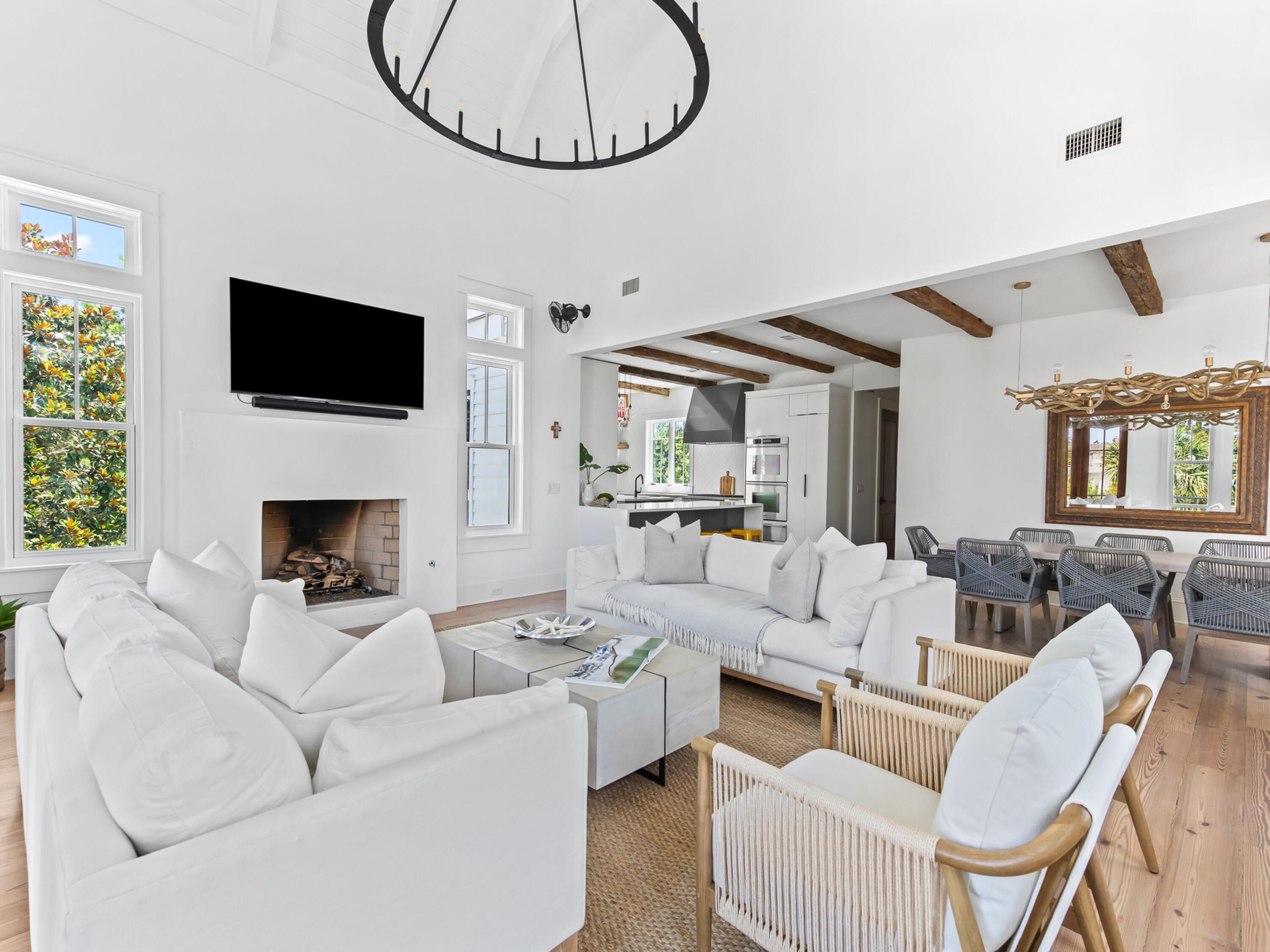 RETREAT THE - Residential