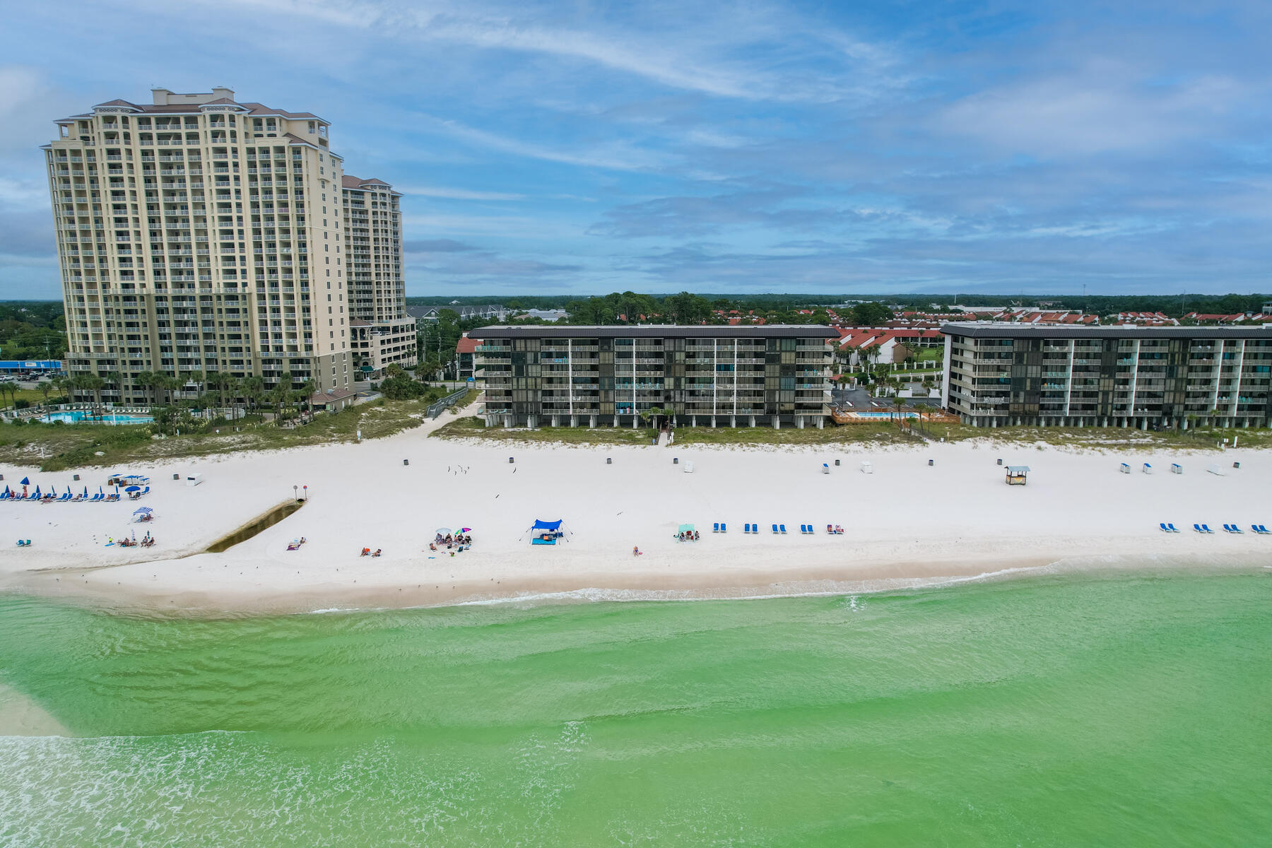 EDGEWATER BEACH - Residential