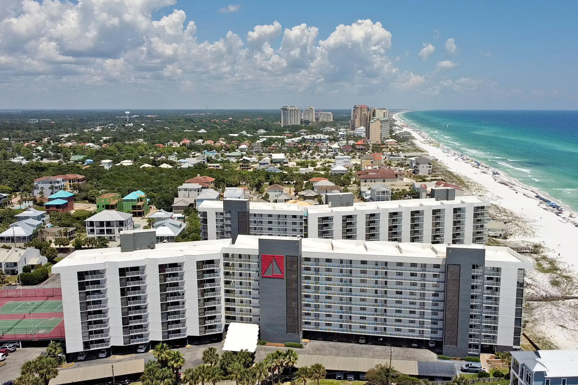 MAINSAIL CONDO PH 4 - Residential