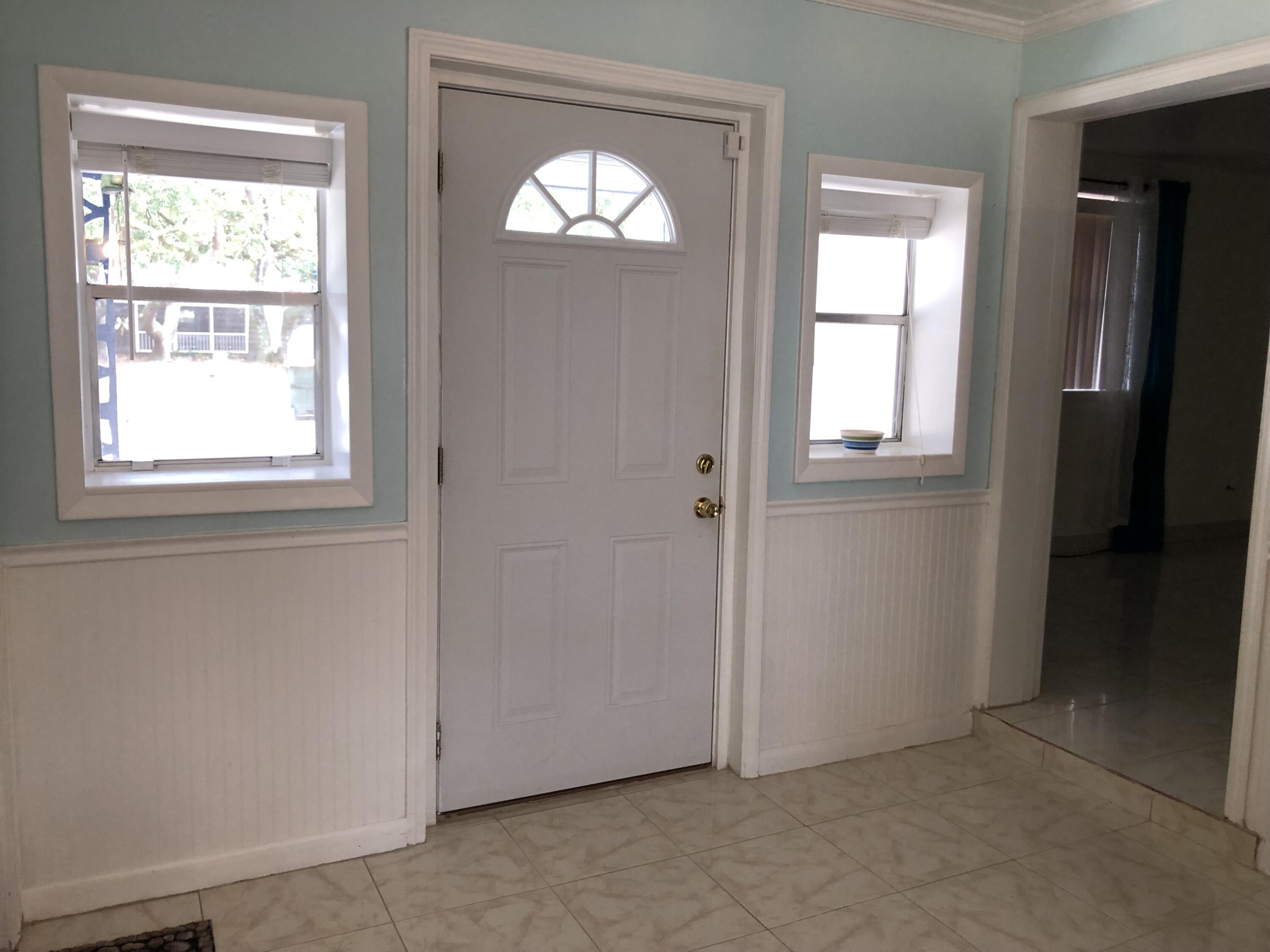 ELLIOTTS POINT - Residential