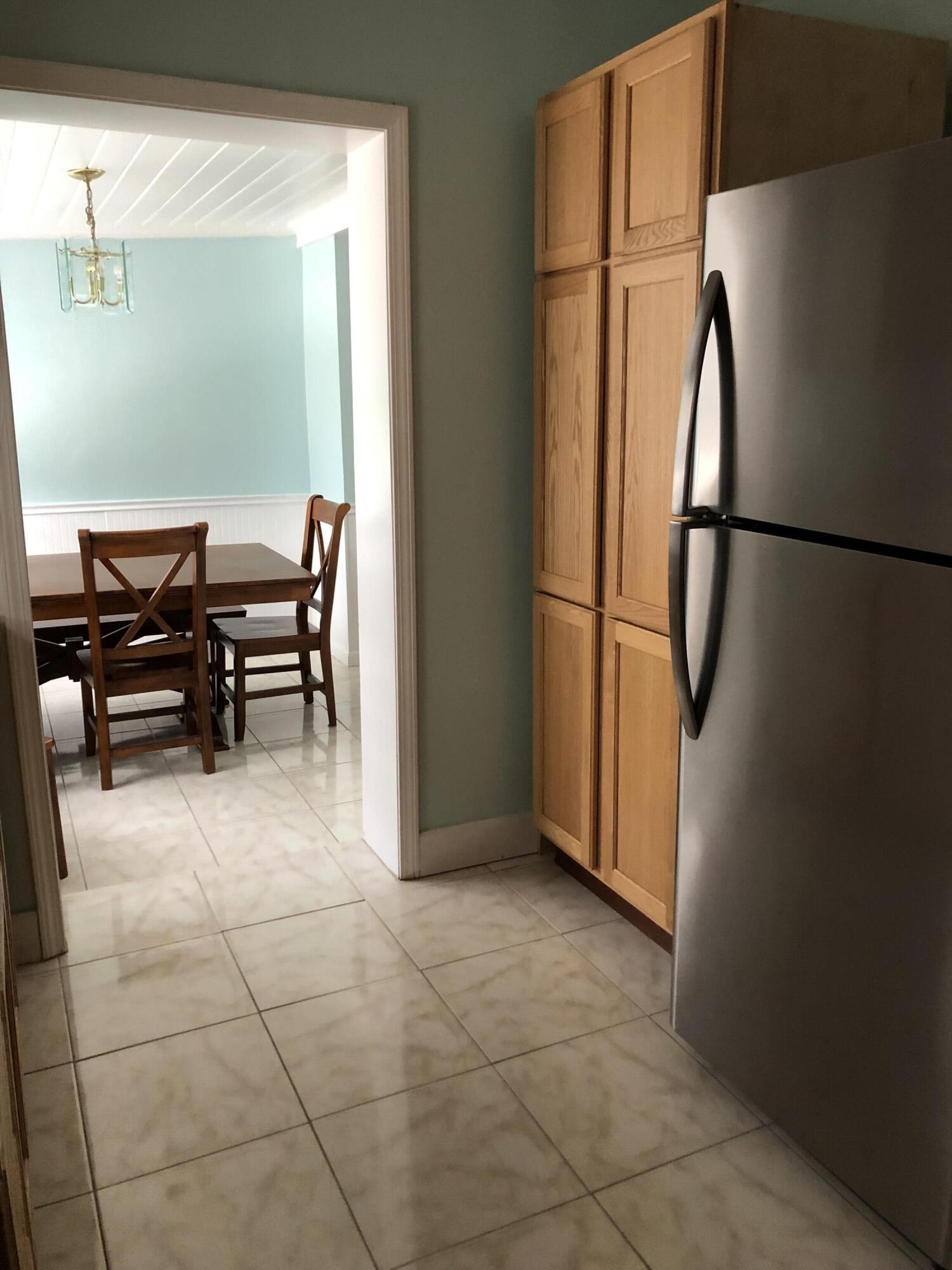 ELLIOTTS POINT - Residential