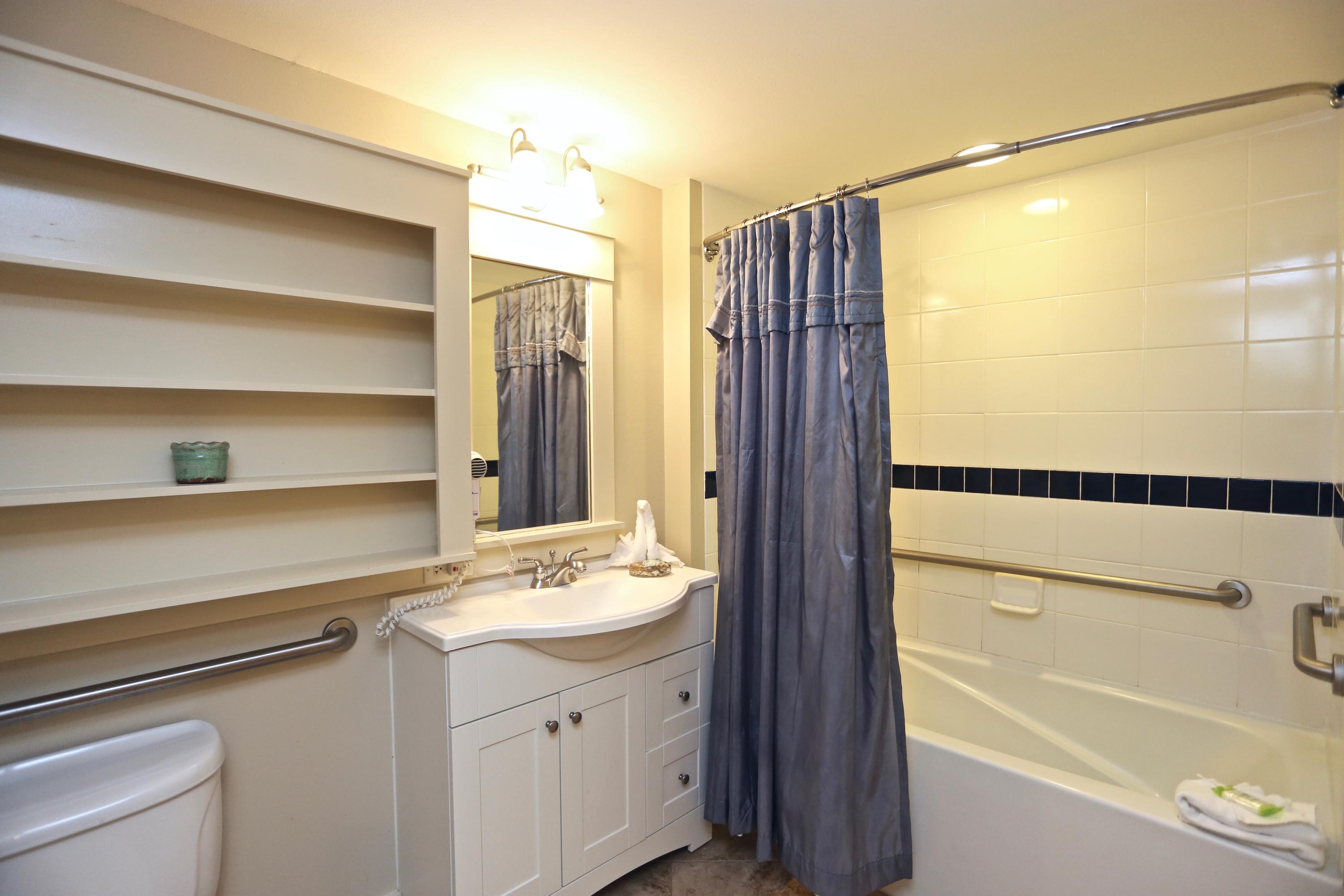 OBSERVATION POINT - Residential