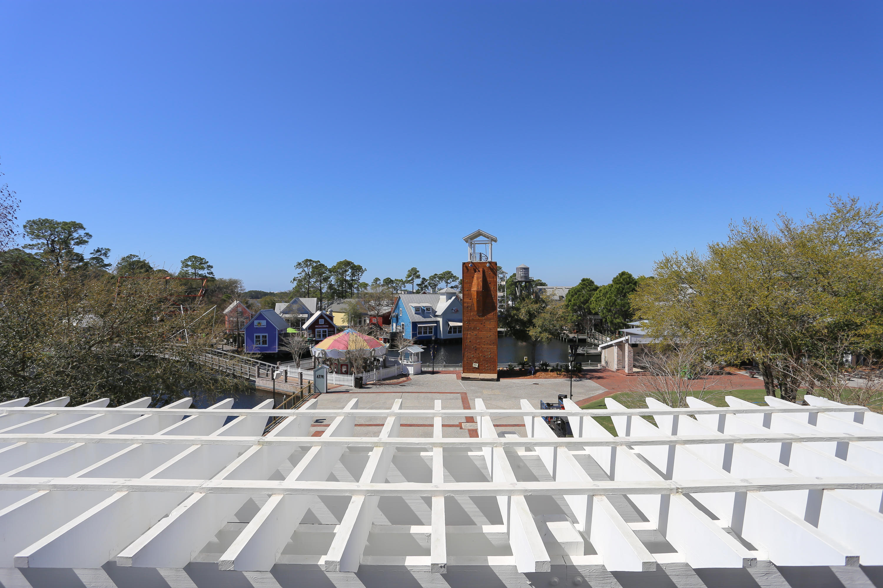 OBSERVATION POINT - Residential