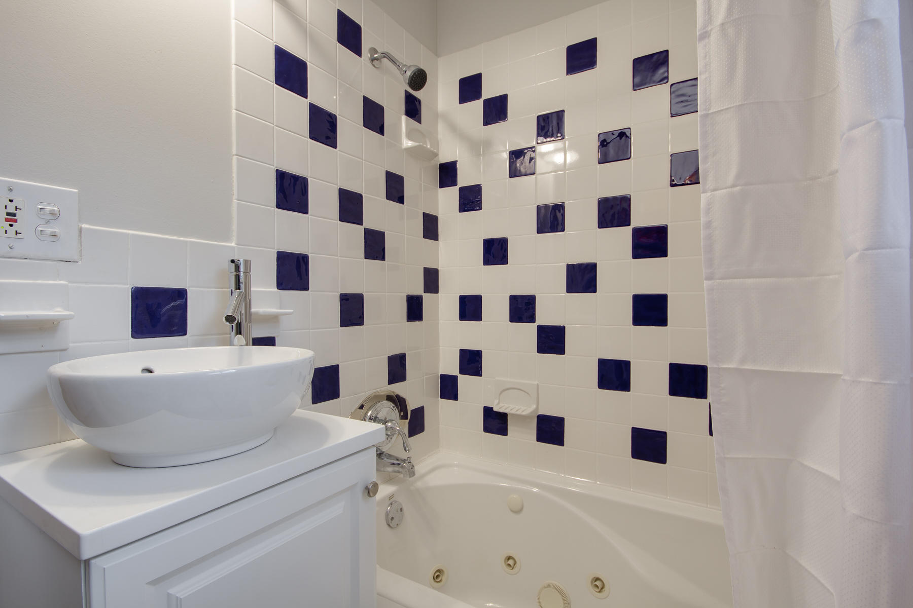 4TH ADD ELLIOTT PT - Residential