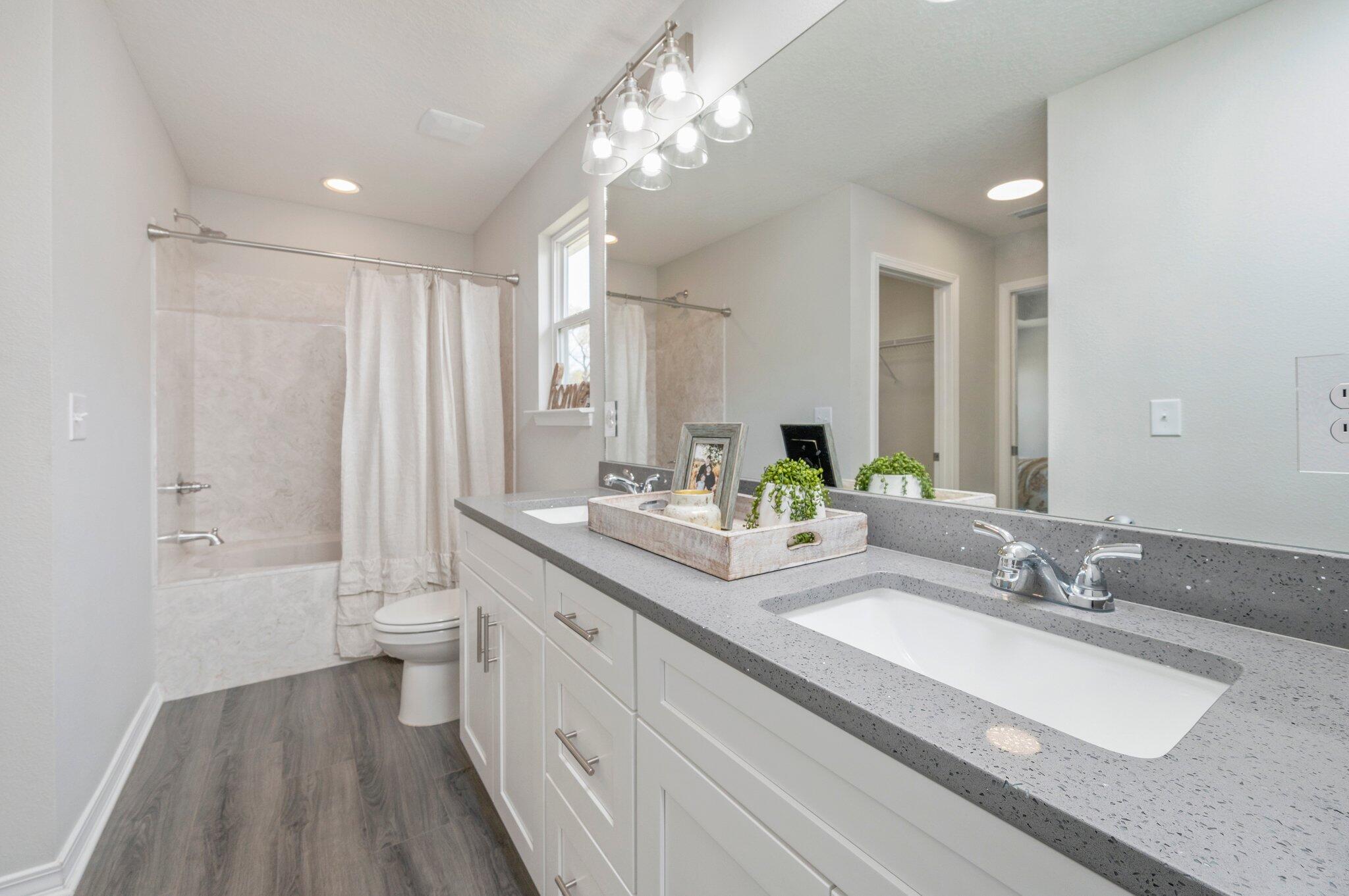 GARDEN CITY - Residential