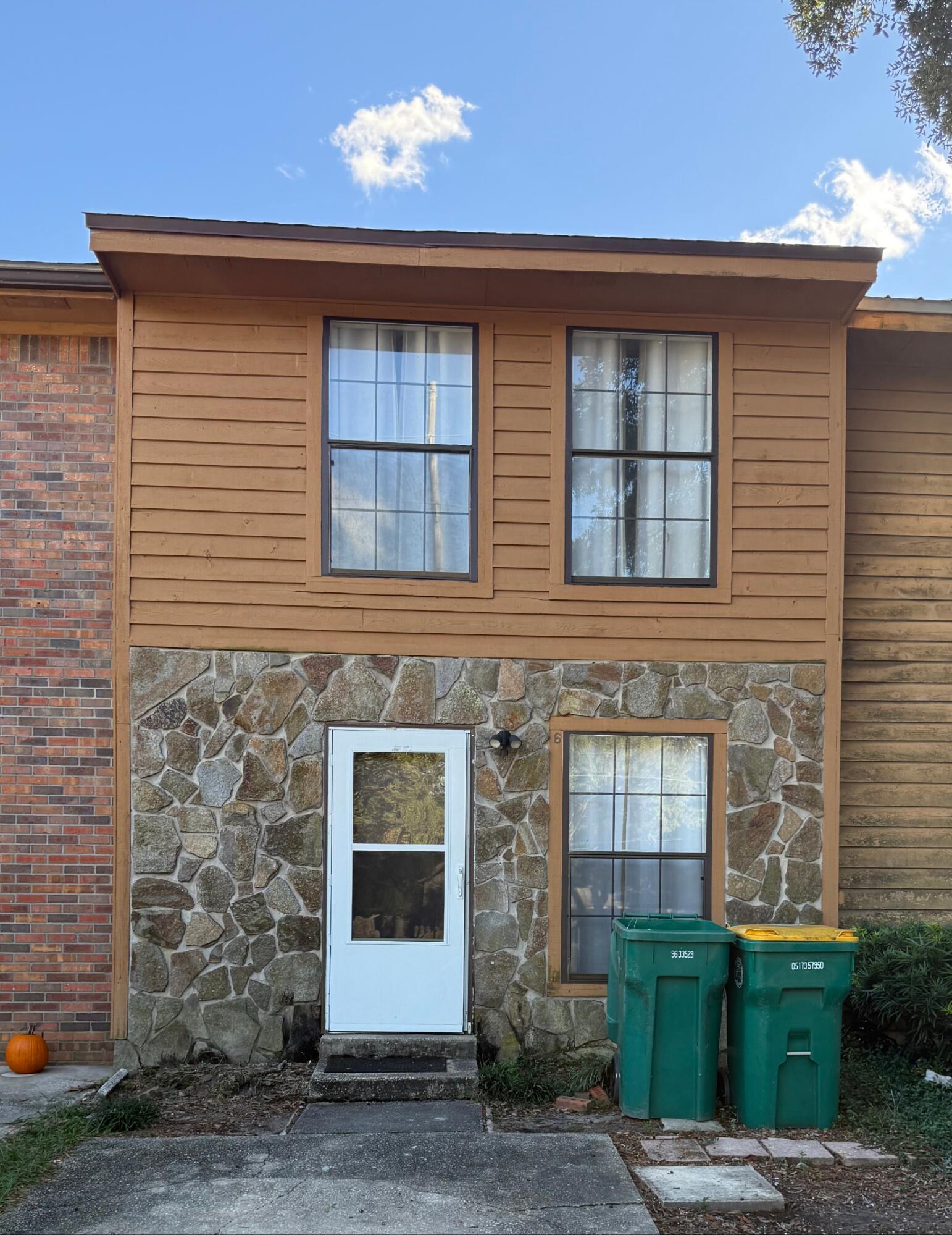 BROWNSVILLE STATION - Residential Lease