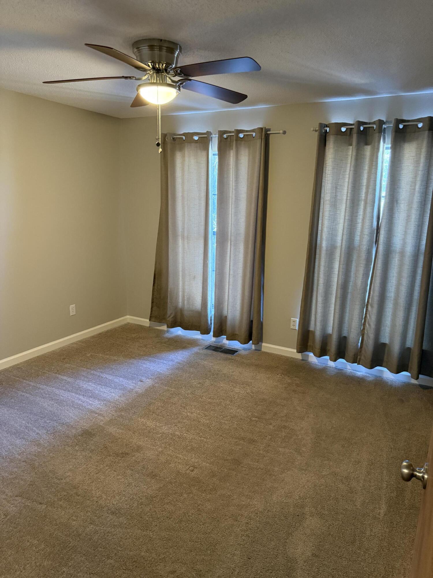 BROWNSVILLE STATION - Residential Lease