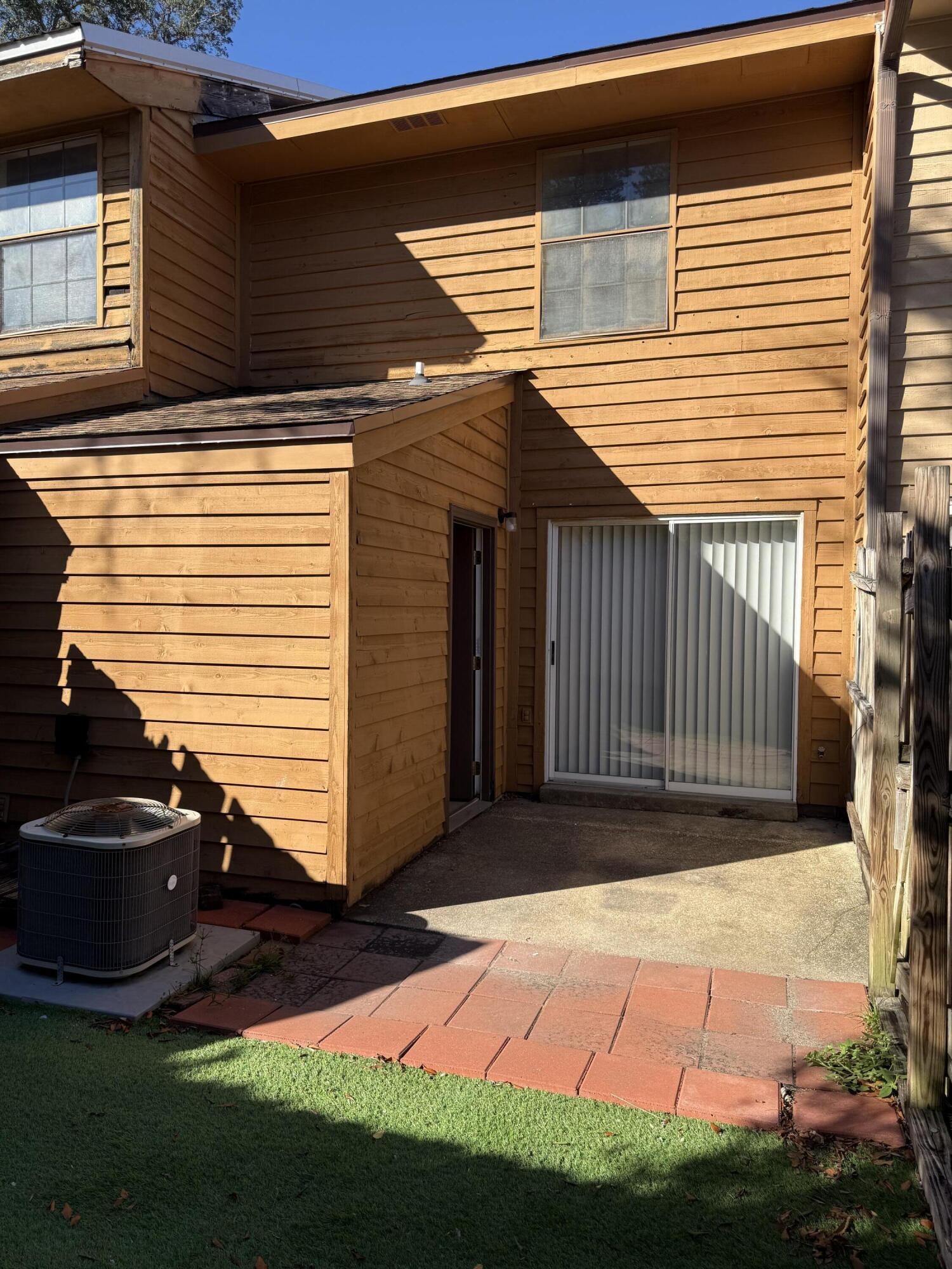 BROWNSVILLE STATION - Residential Lease