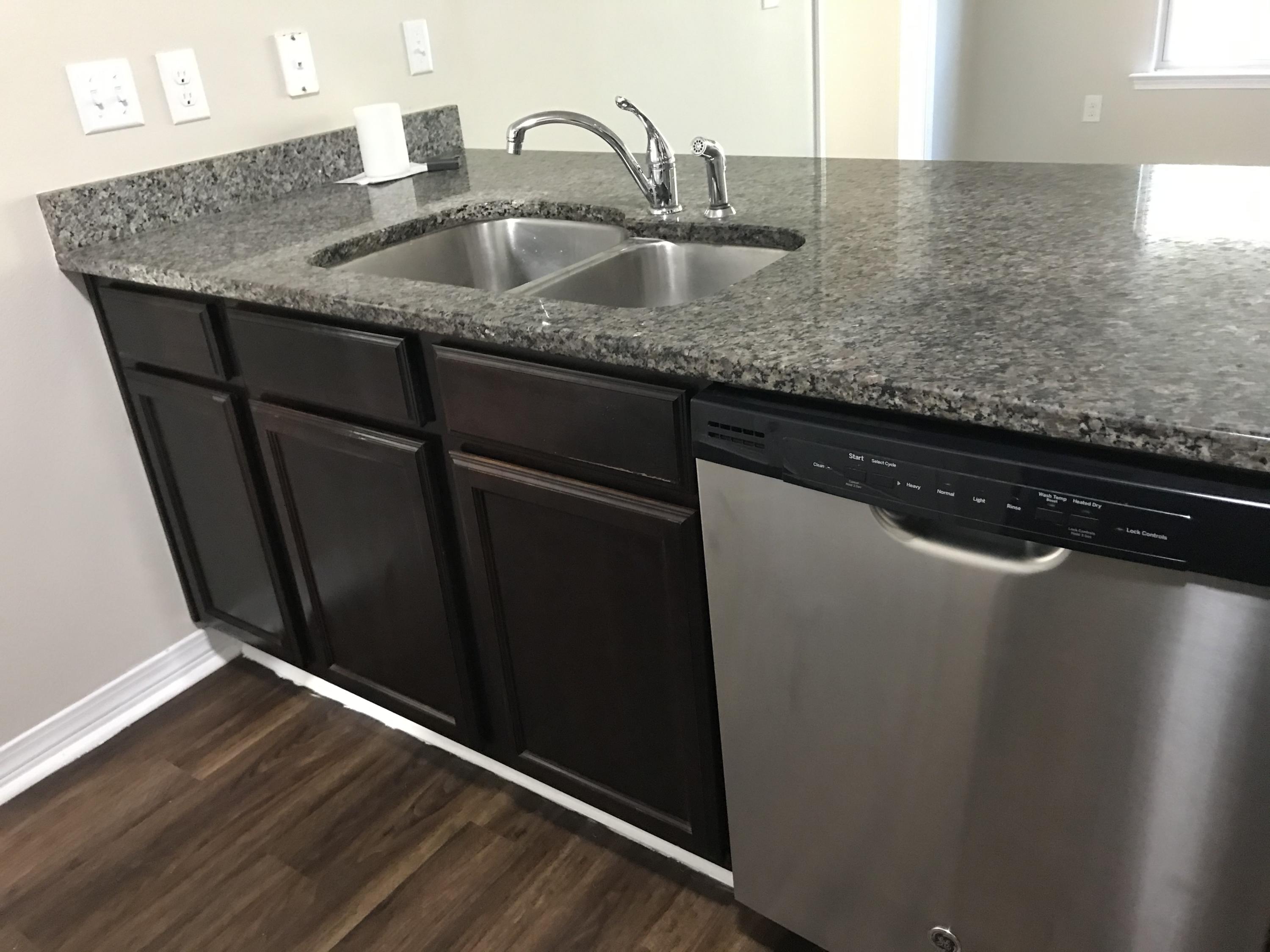 THE COTTAGES AT SANDY RIDGE - Residential Lease