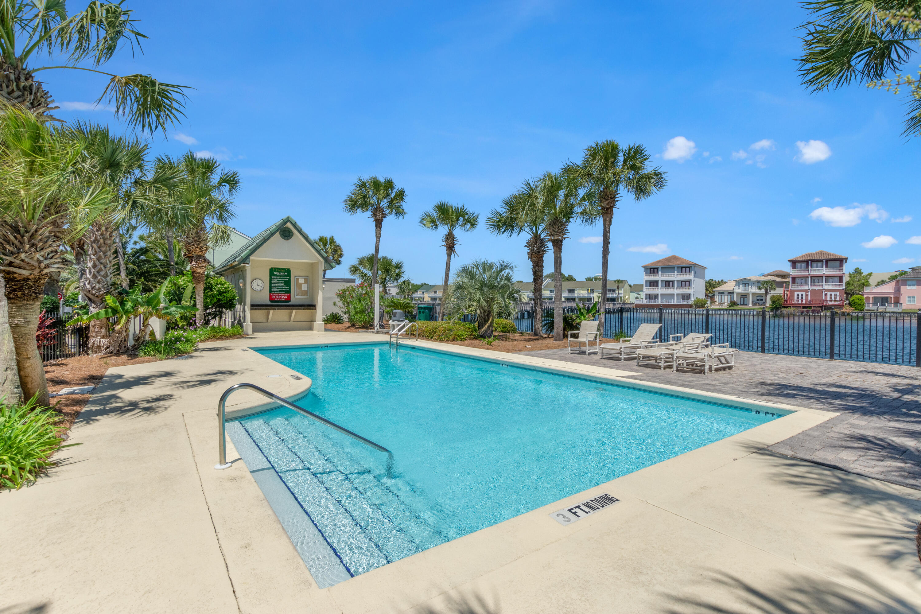 DUNES OF DESTIN - Residential