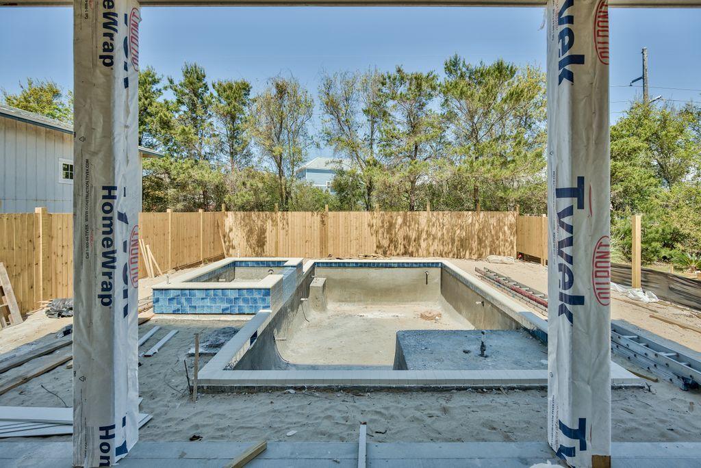 CRYSTAL BEACH - Residential