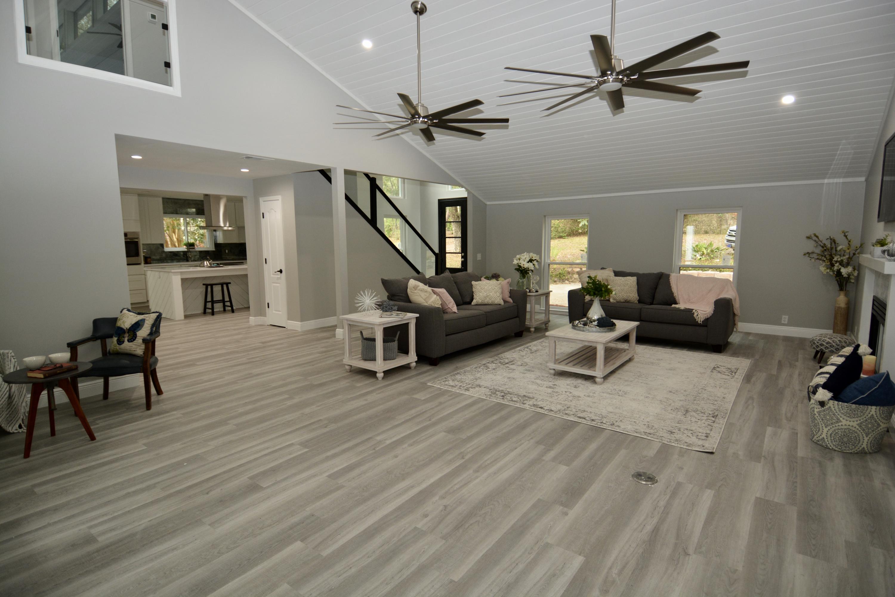 ROCKY BAYOU COUNTRY CLUB ESTATES 7 - Residential