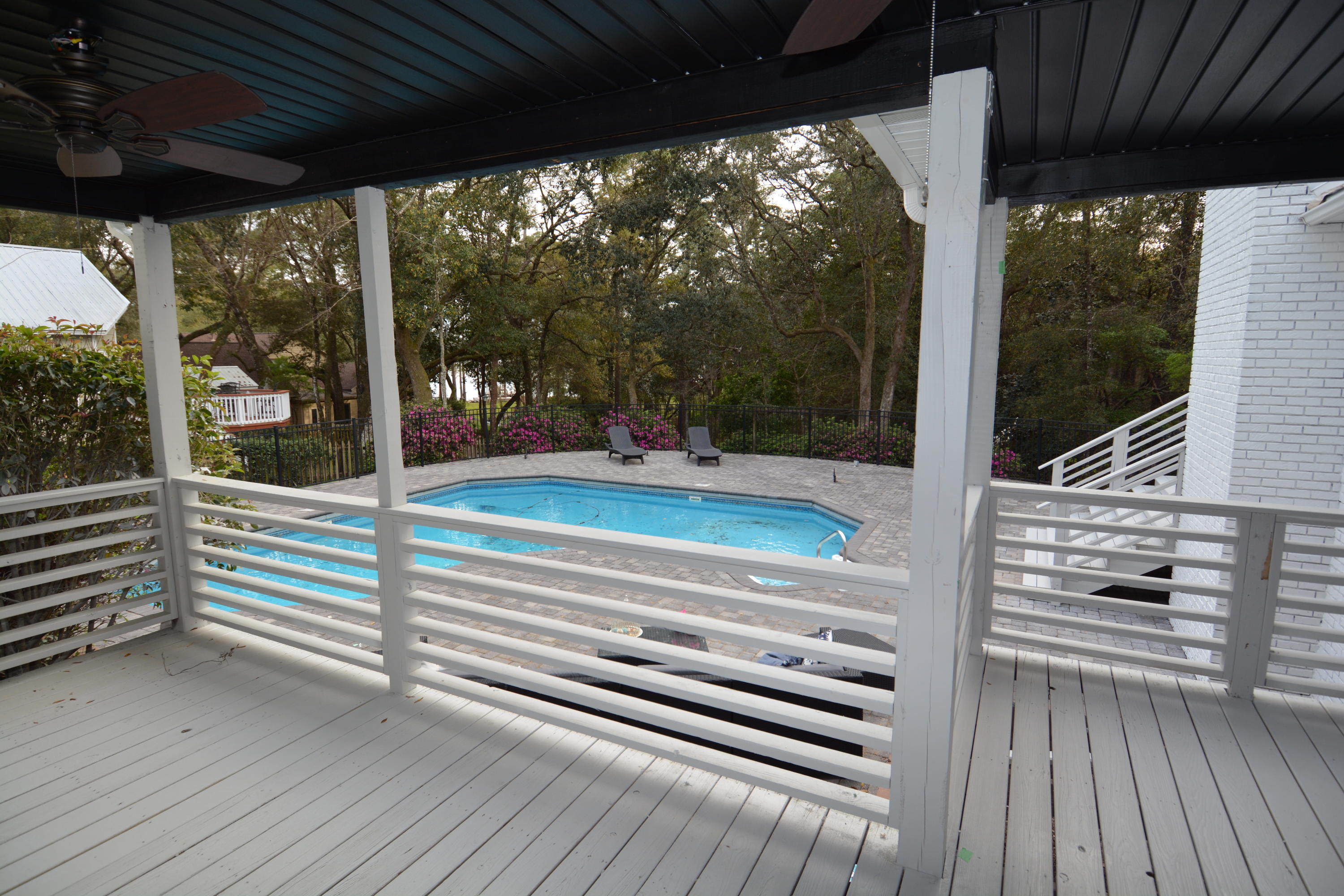 ROCKY BAYOU COUNTRY CLUB ESTATES 7 - Residential