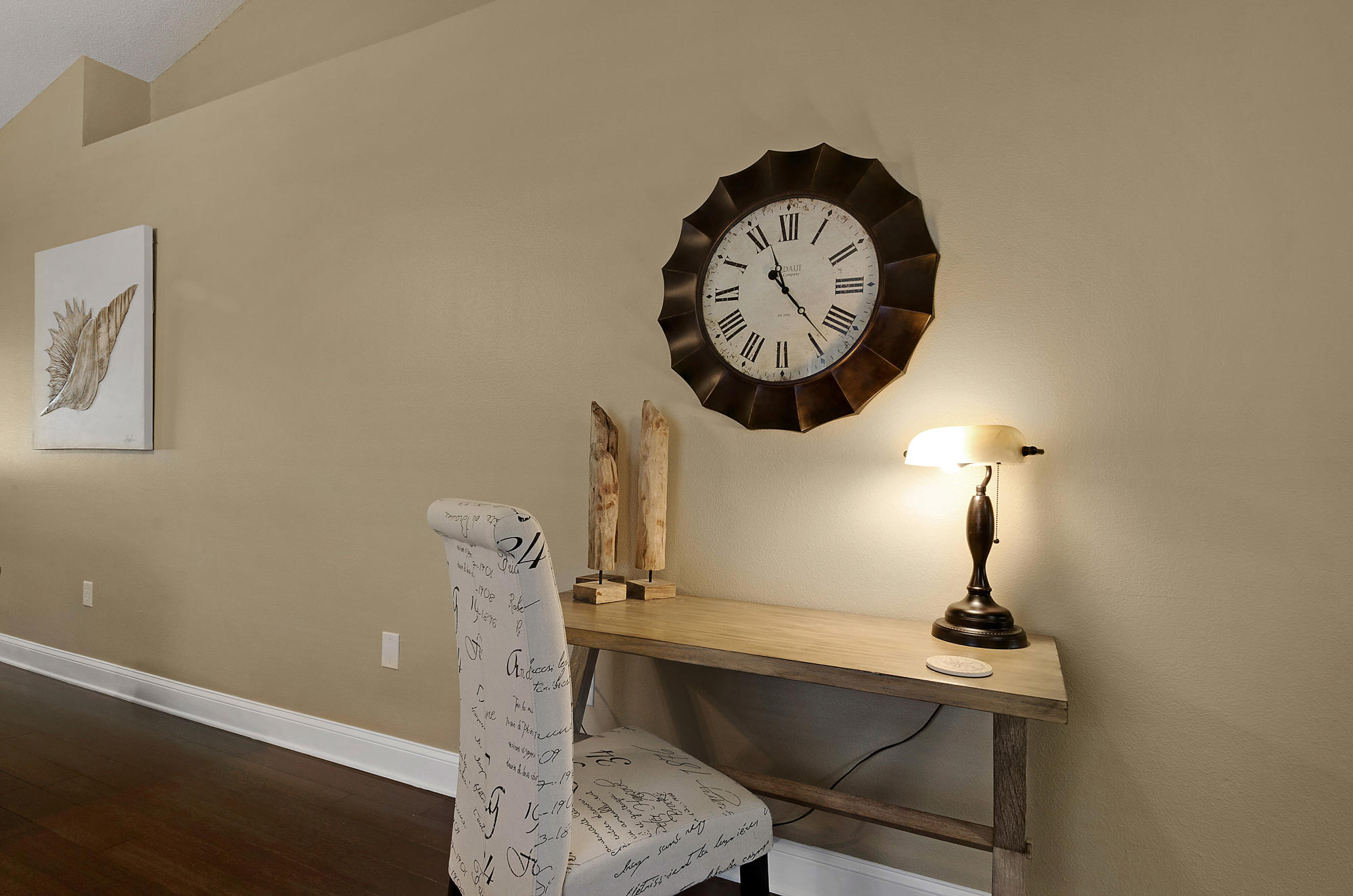 PARADISE RETREAT - Residential