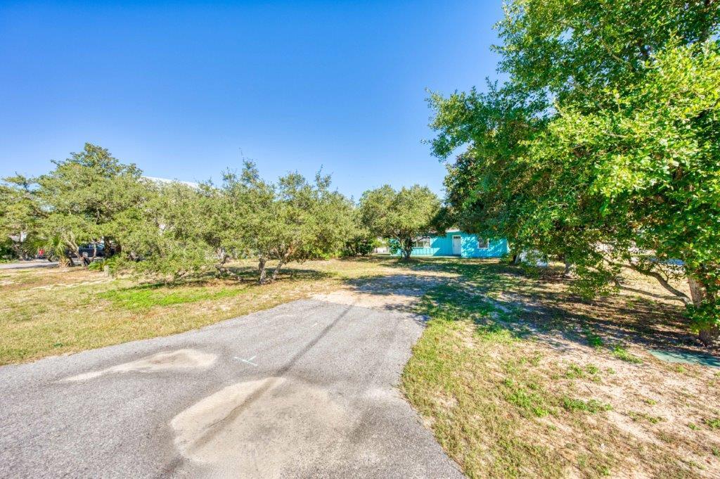 EASTERN LAKE ESTATES - Land