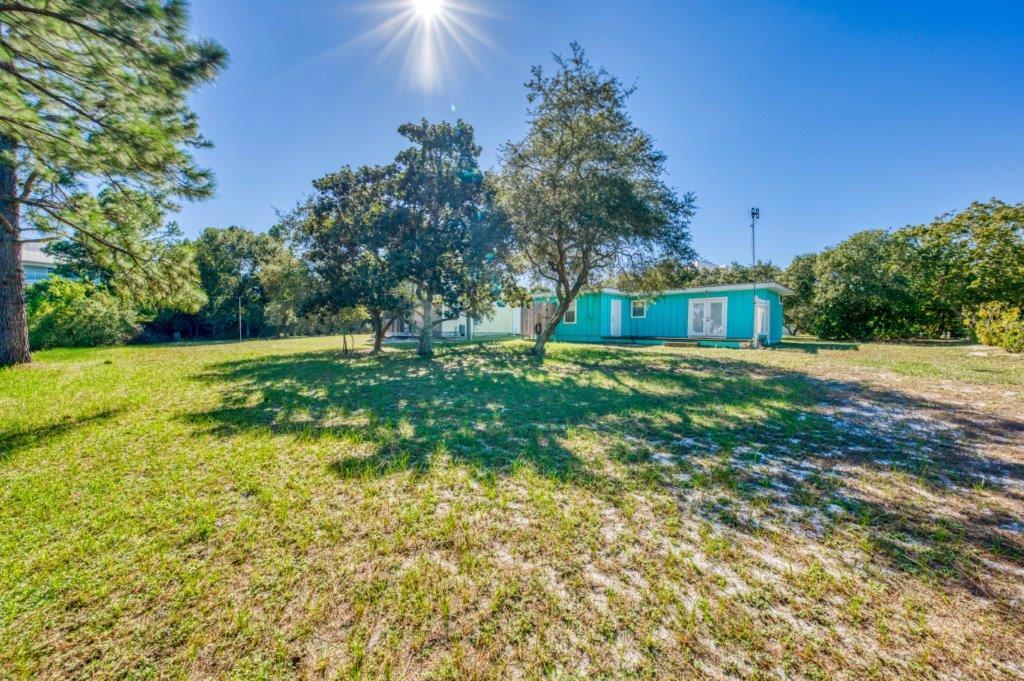 EASTERN LAKE ESTATES - Land