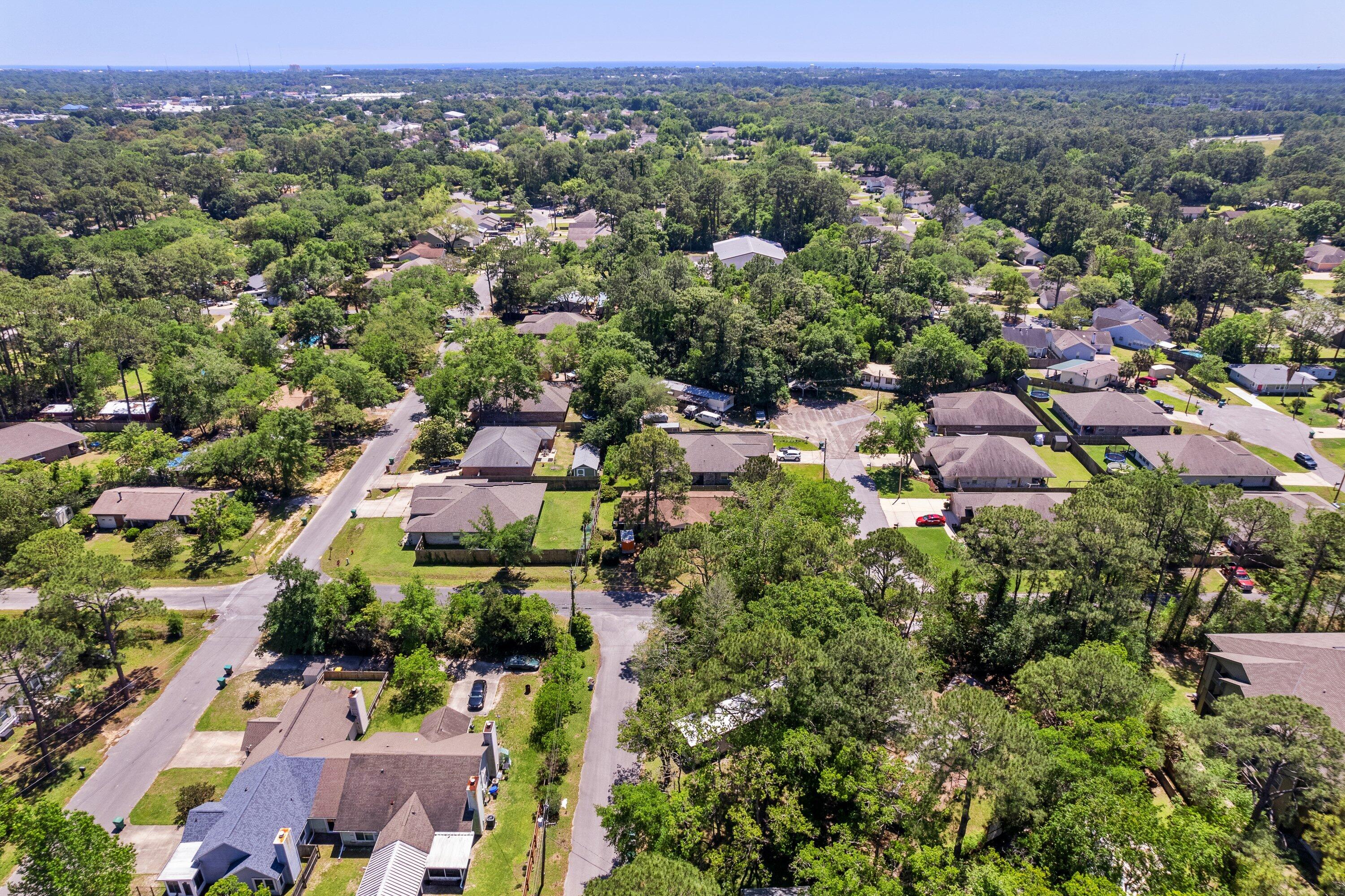 METES & BOUNDS - Land