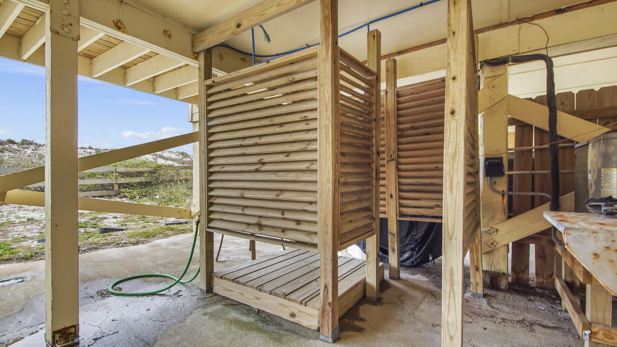 SEA CLIFFS T/H PH 1 - Residential