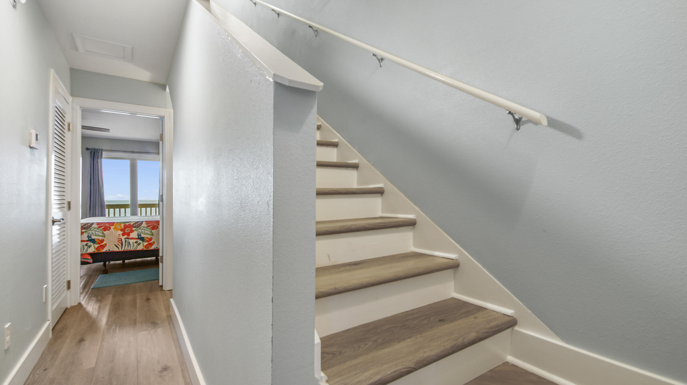 SEA CLIFFS T/H PH 1 - Residential