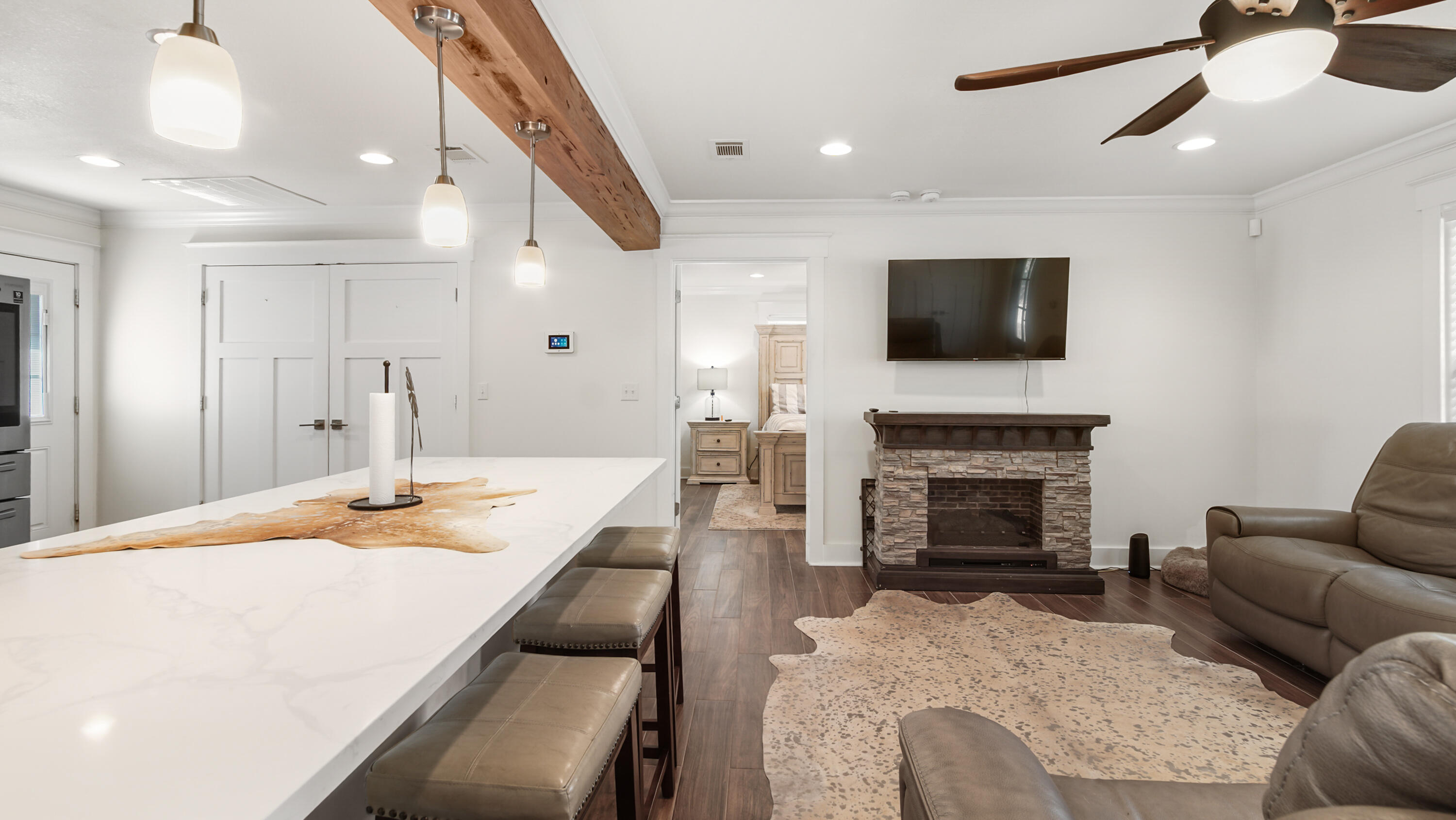 OAKWOOD HILLS - Residential