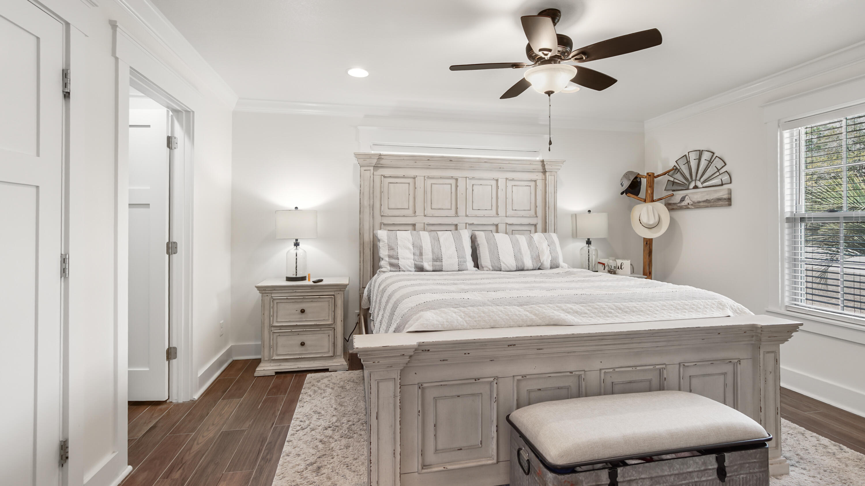 OAKWOOD HILLS - Residential