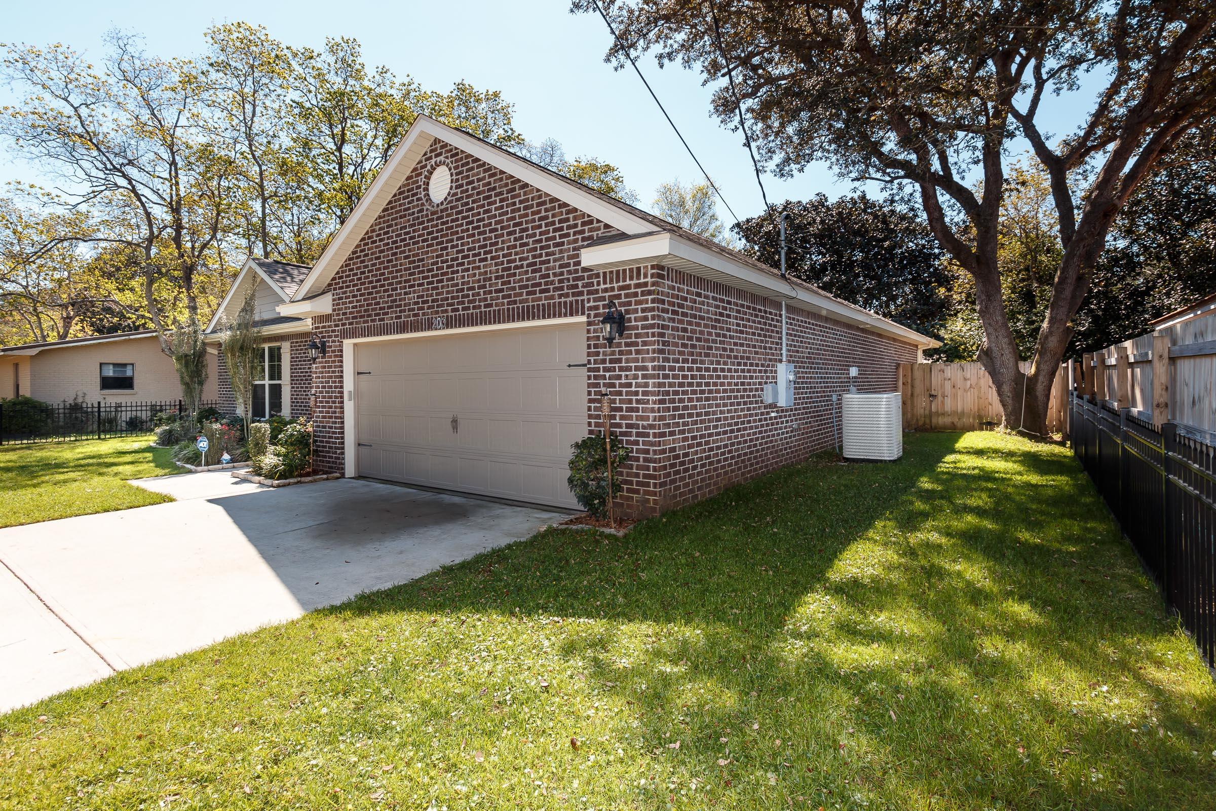 GARNIERS BEACH - Residential