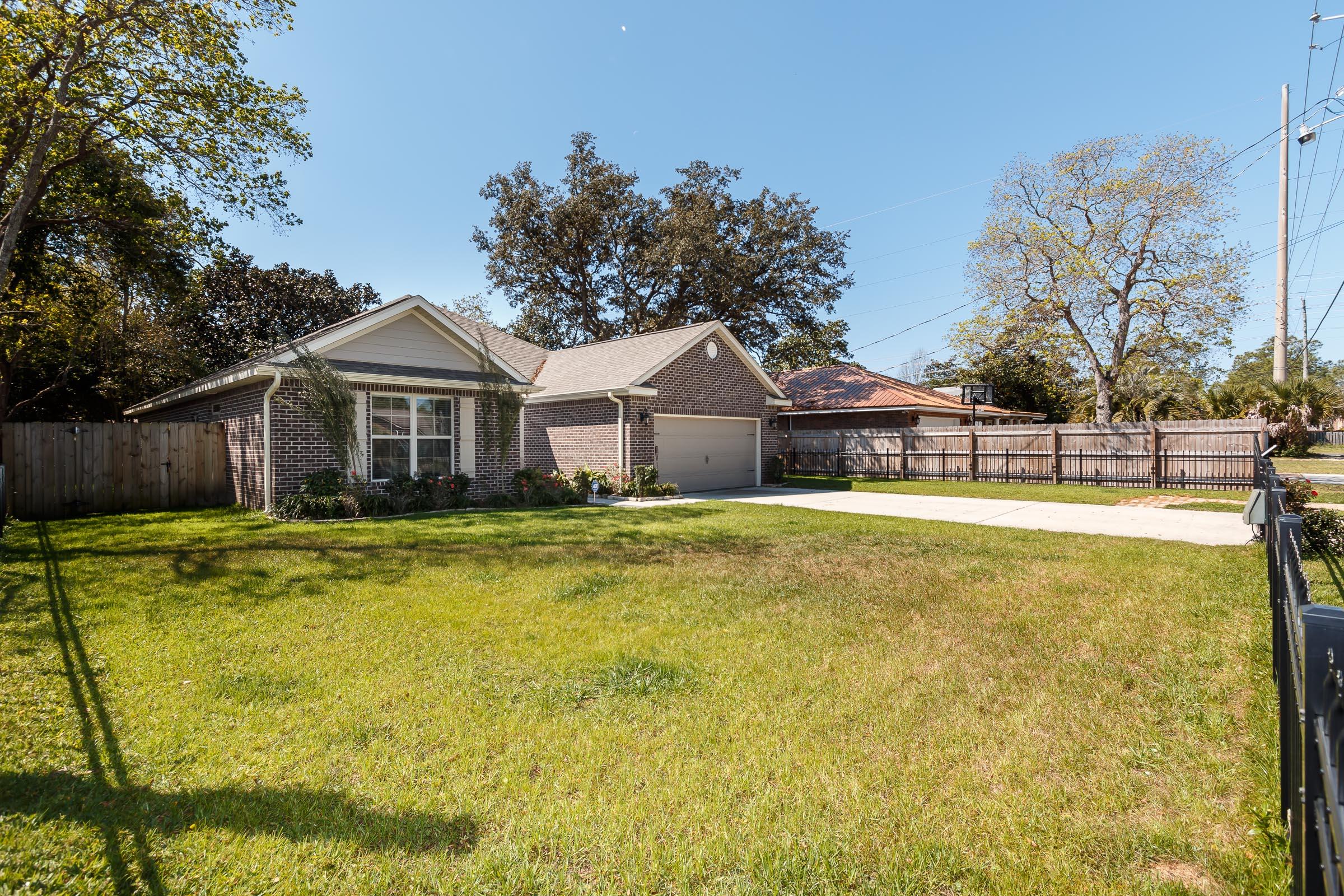 GARNIERS BEACH - Residential