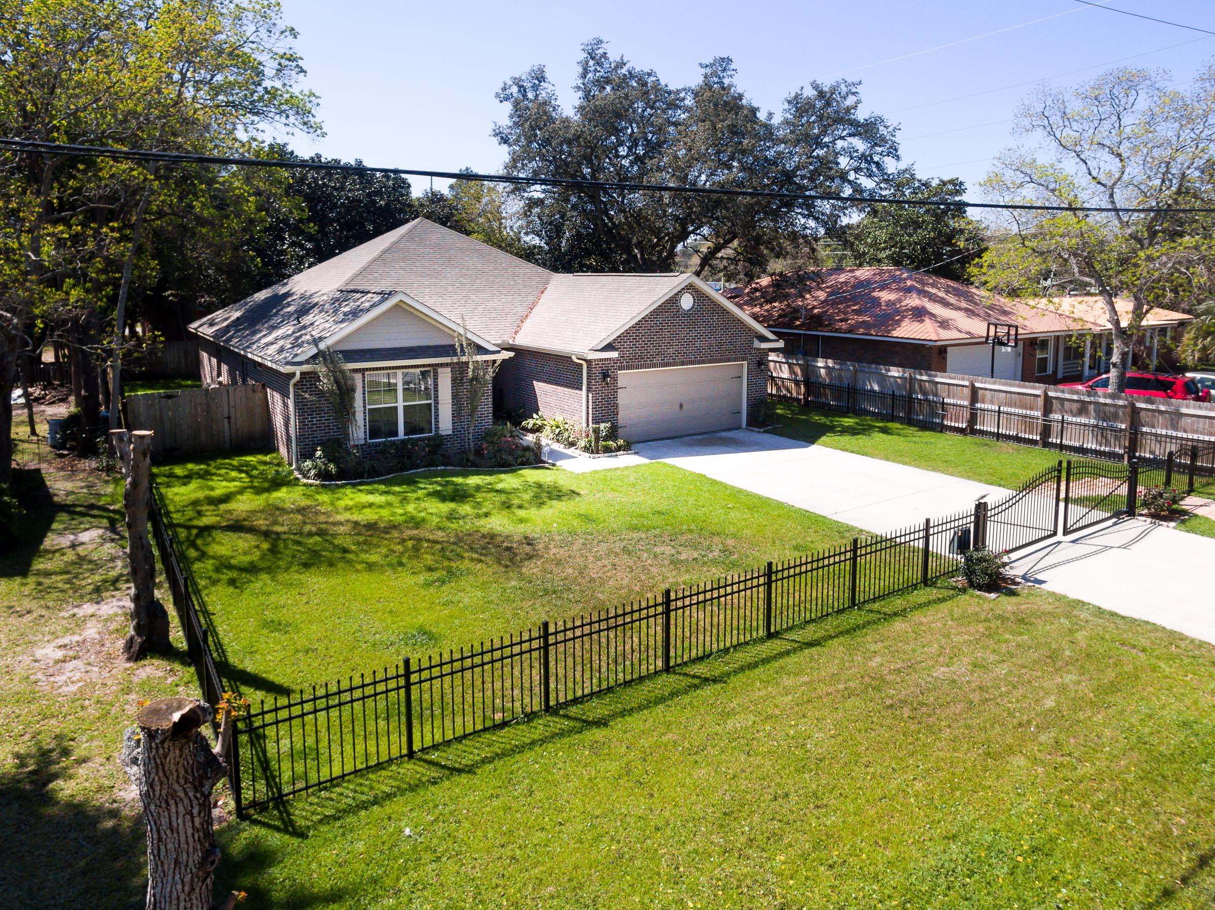 GARNIERS BEACH - Residential