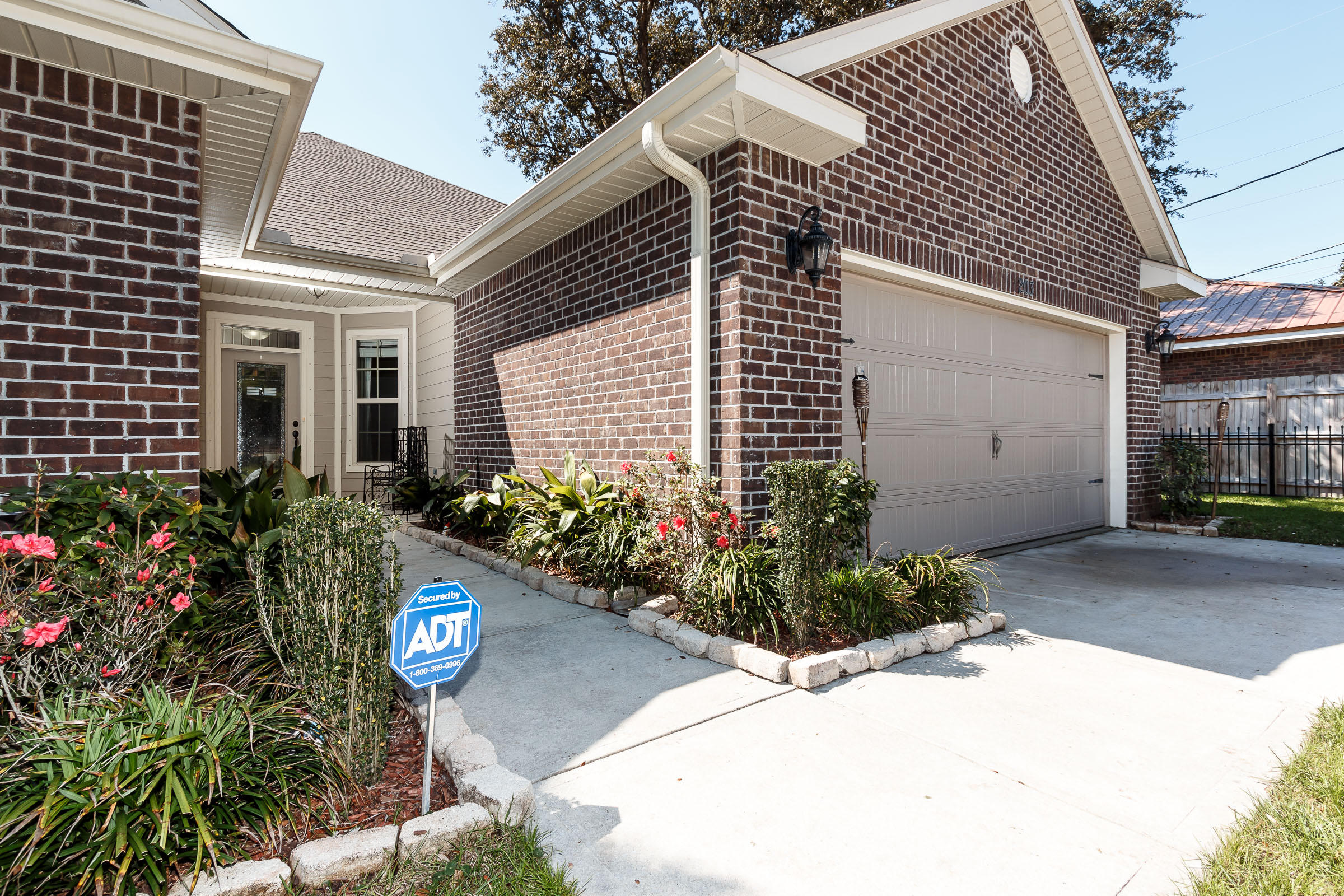 GARNIERS BEACH - Residential