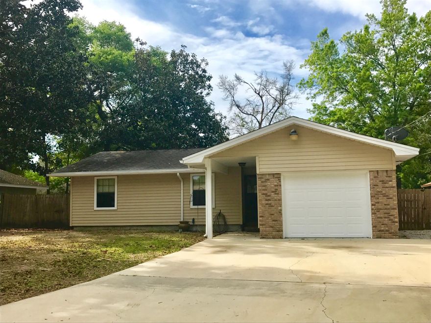Beautiful and Cozy 3 bedrooms 2 full bath Home located in the heart of Niceville close to Eglin Air Force Base, A+ Schools and Restaurants. Perfect for first time home buyers and only 15 min away from the beautiful Emerald Coast beaches of Destin. Large backyard and fence all around the property with large gates gives access to a carport with power and lights that would be ideal for a boat or RV. Expanded driveway allows up to six vehicles with a sprinkle System in the front yard.