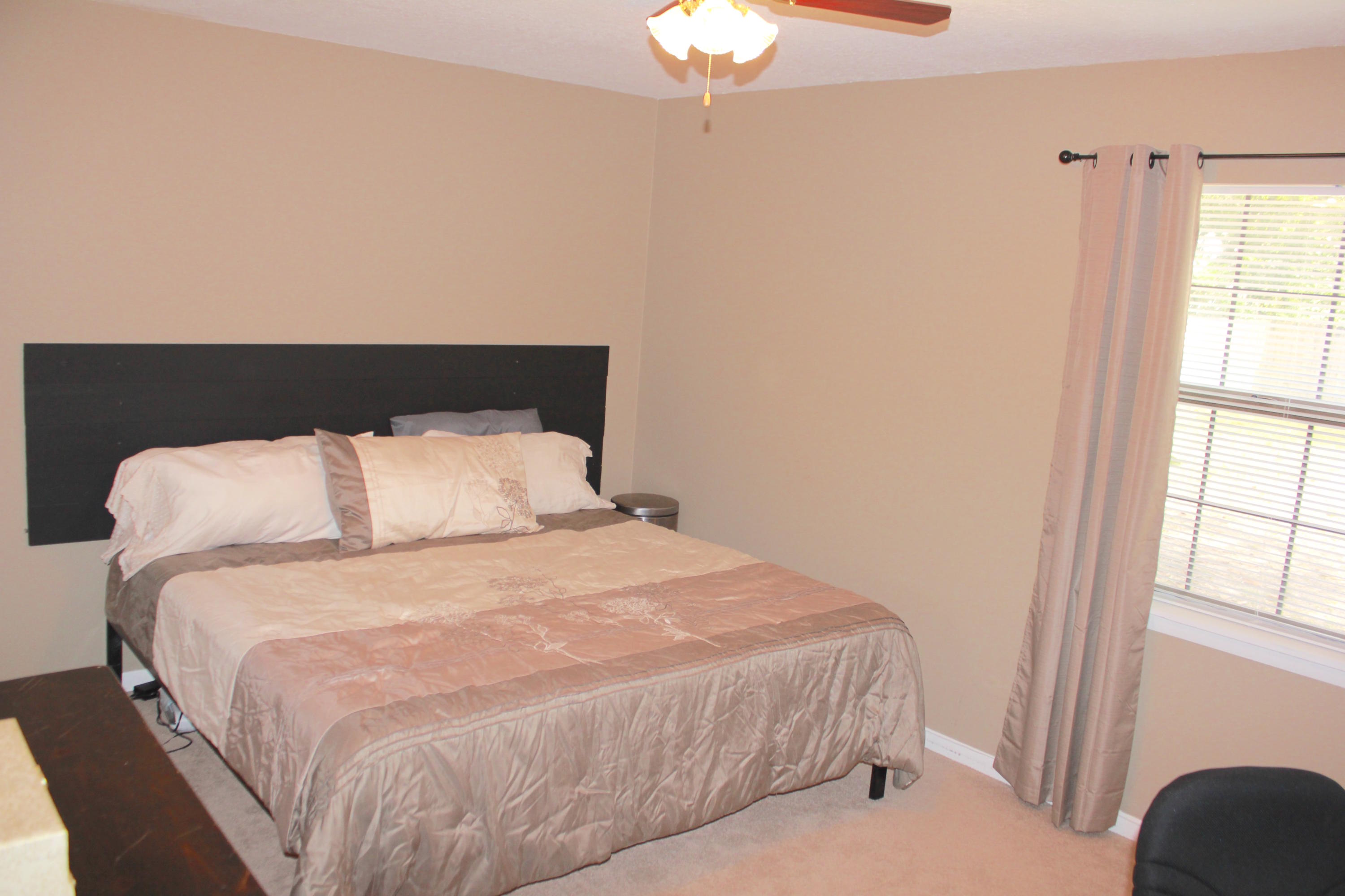 VALPARAISO PINECREST 6 - Residential