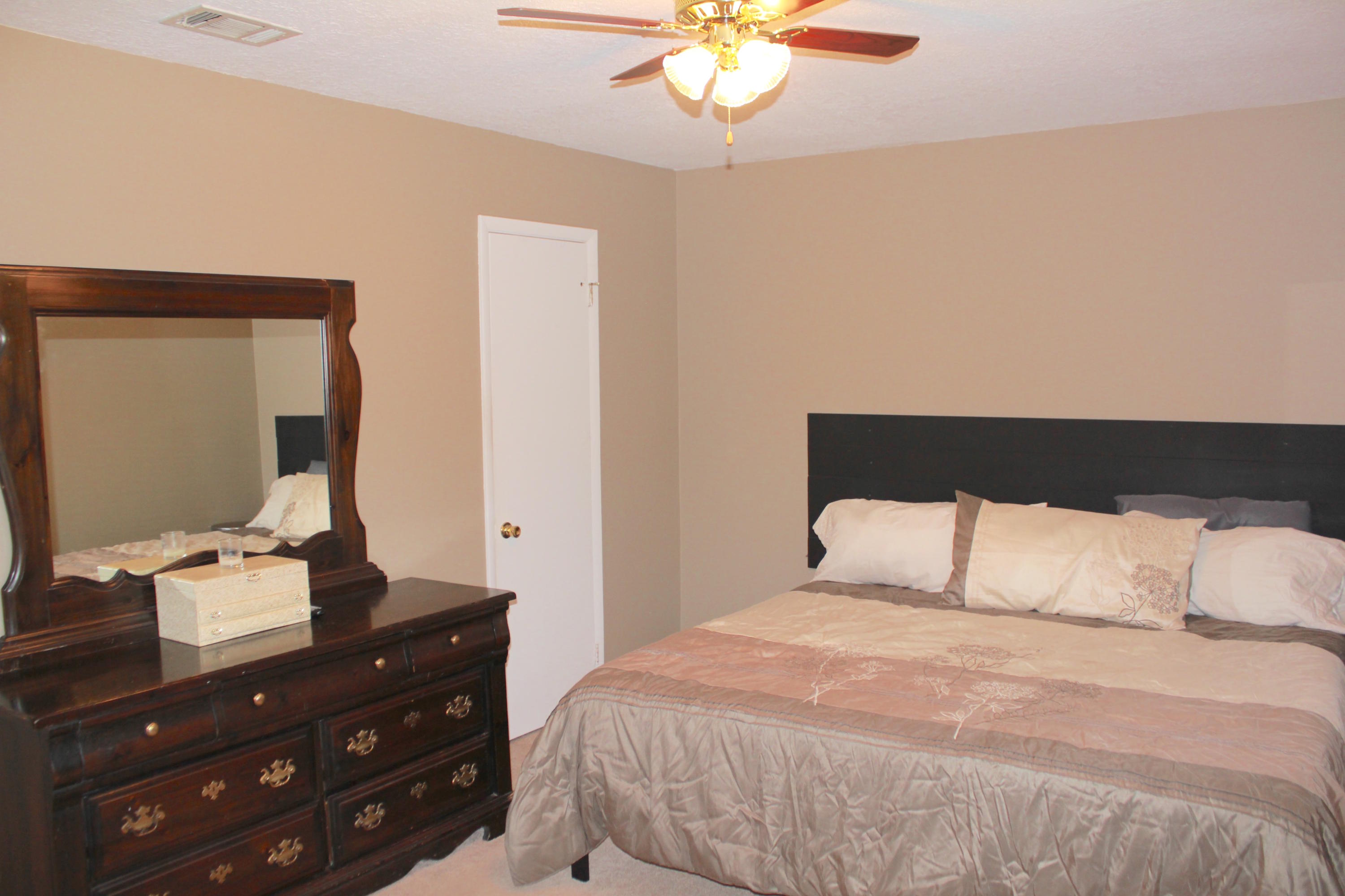 VALPARAISO PINECREST 6 - Residential