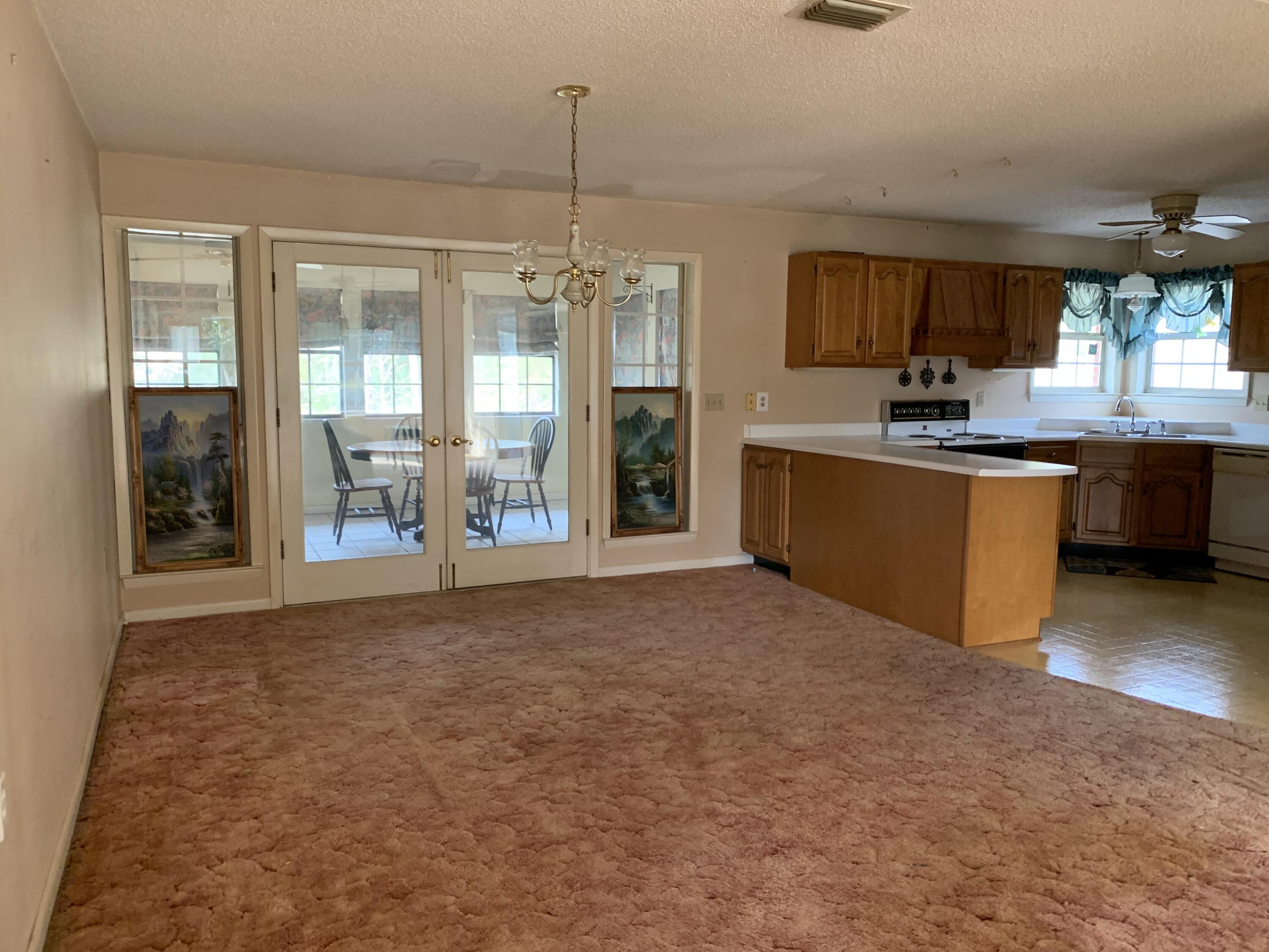 HOLLEY BY THE SEA - Residential