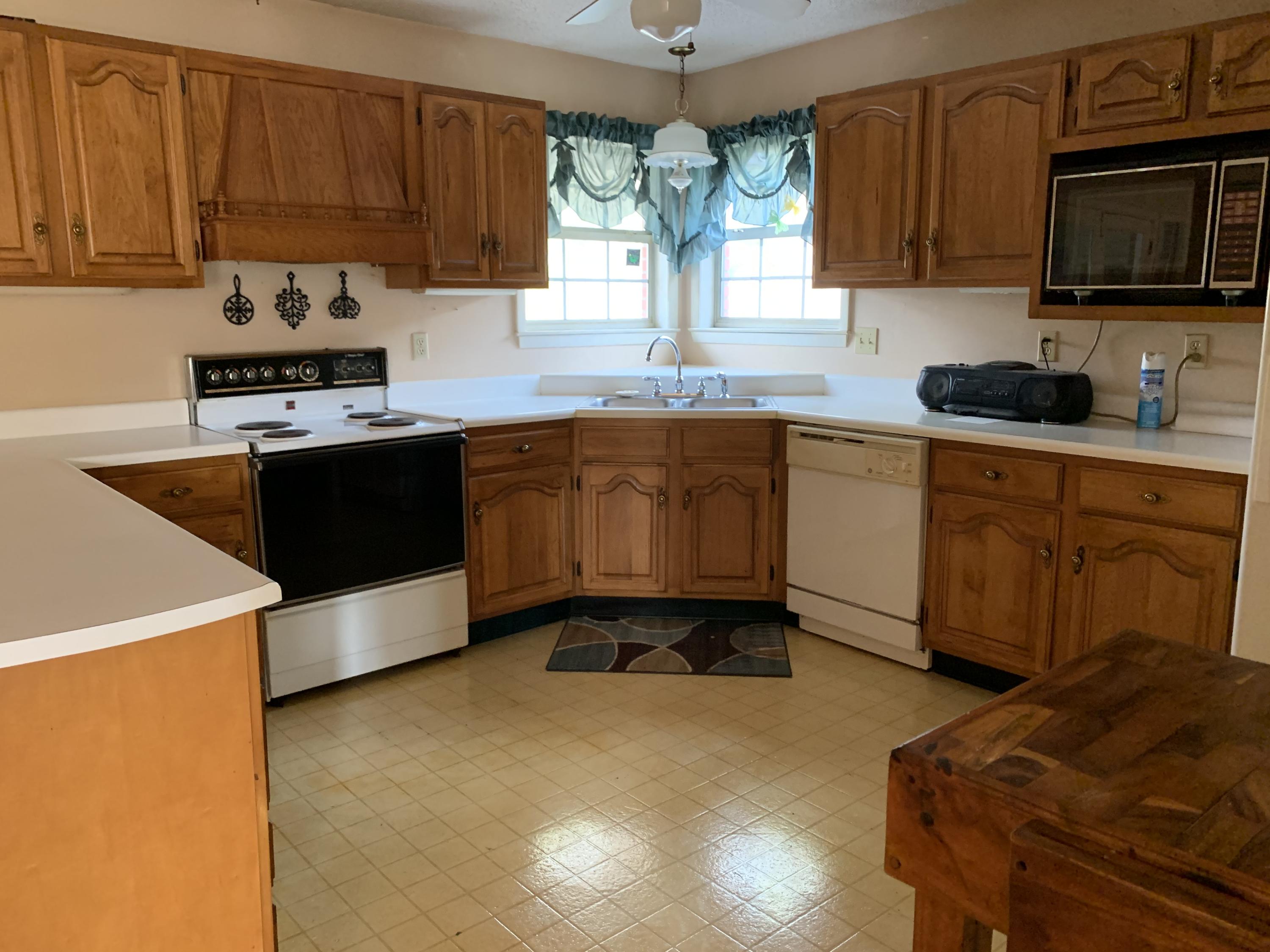 HOLLEY BY THE SEA - Residential