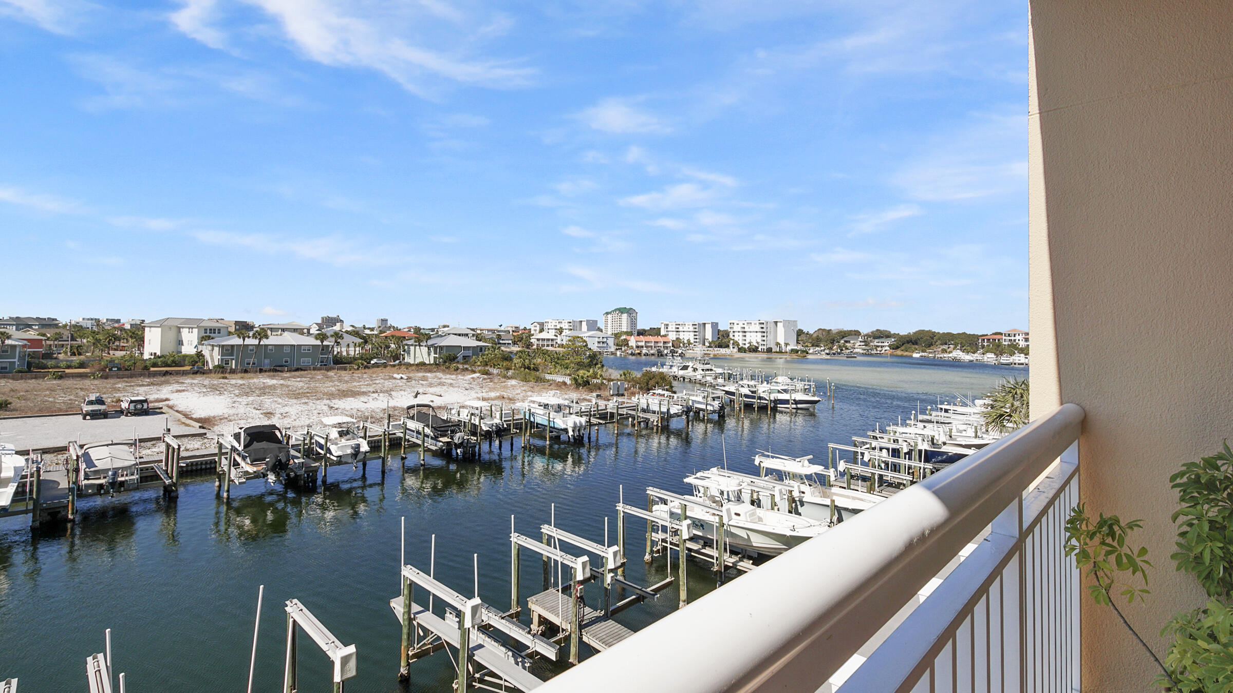 HARBOR LANDING PH II UNIT 102B - Residential