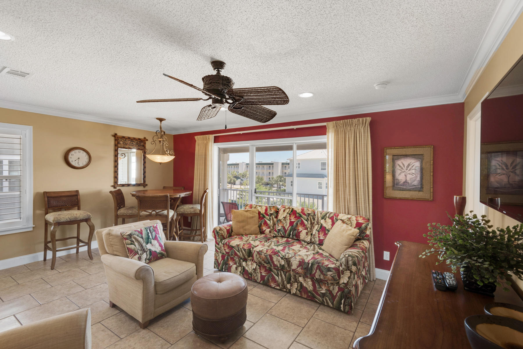 BEACHSIDE VILLAS CONDO - Residential