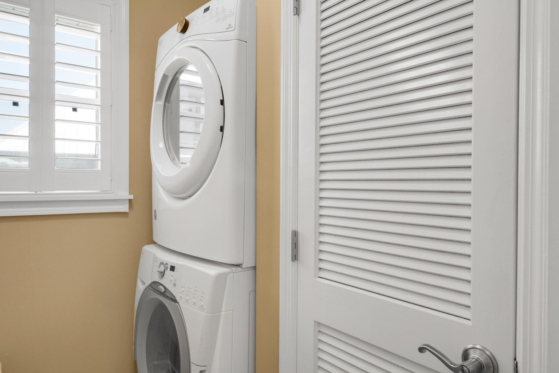 BEACHSIDE VILLAS CONDO - Residential