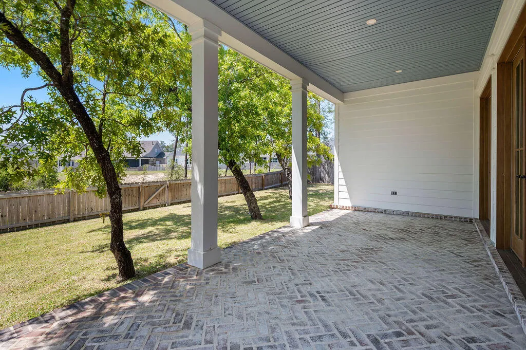 Niceville, Florida 32578, United States, 4 Bedrooms Bedrooms, ,4 BathroomsBathrooms,Residential,Active,5255